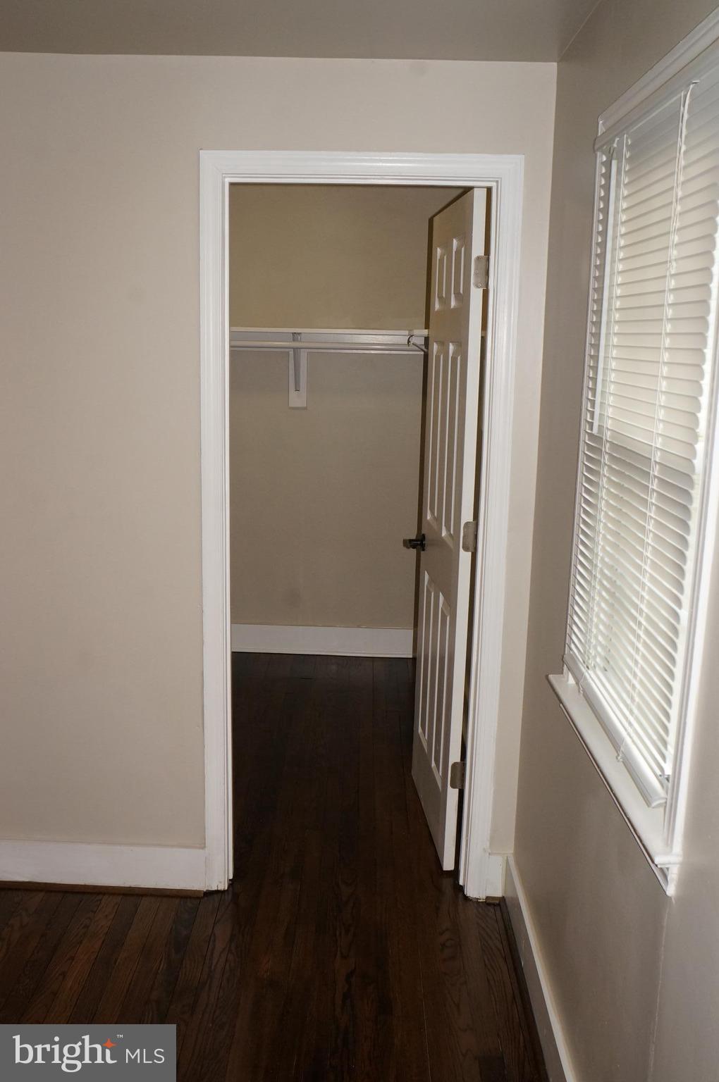 GREENWICH HILL - Residential