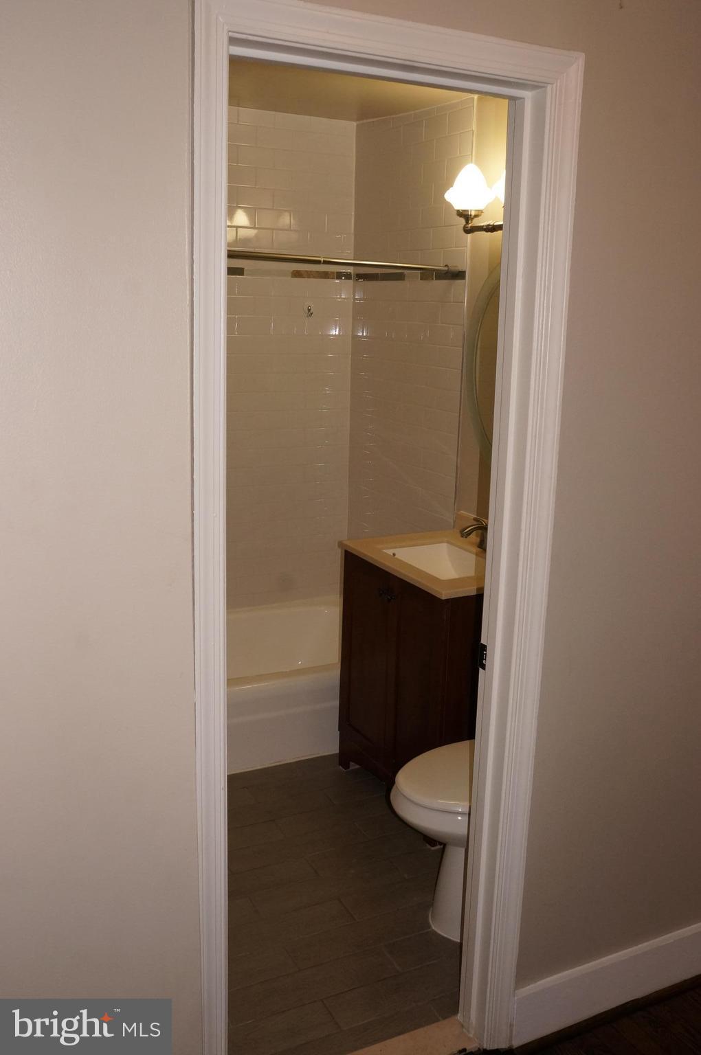 GREENWICH HILL - Residential