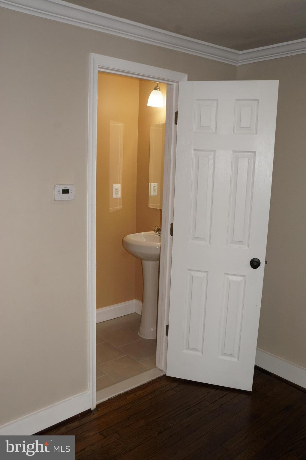 GREENWICH HILL - Residential