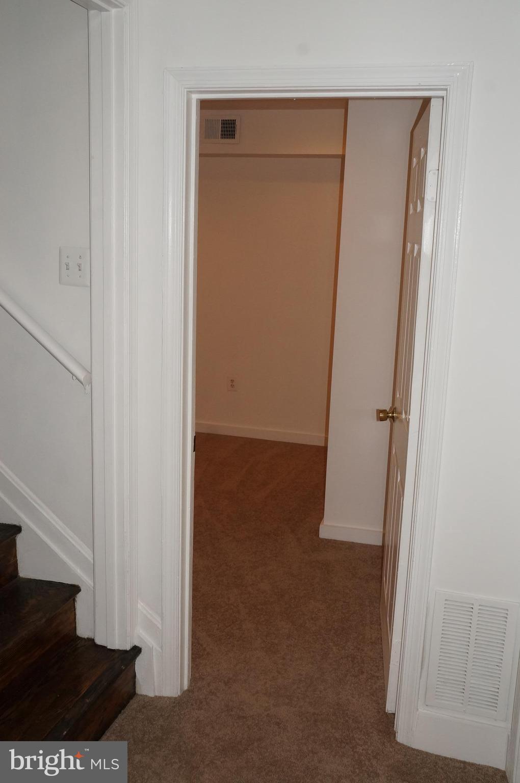 GREENWICH HILL - Residential