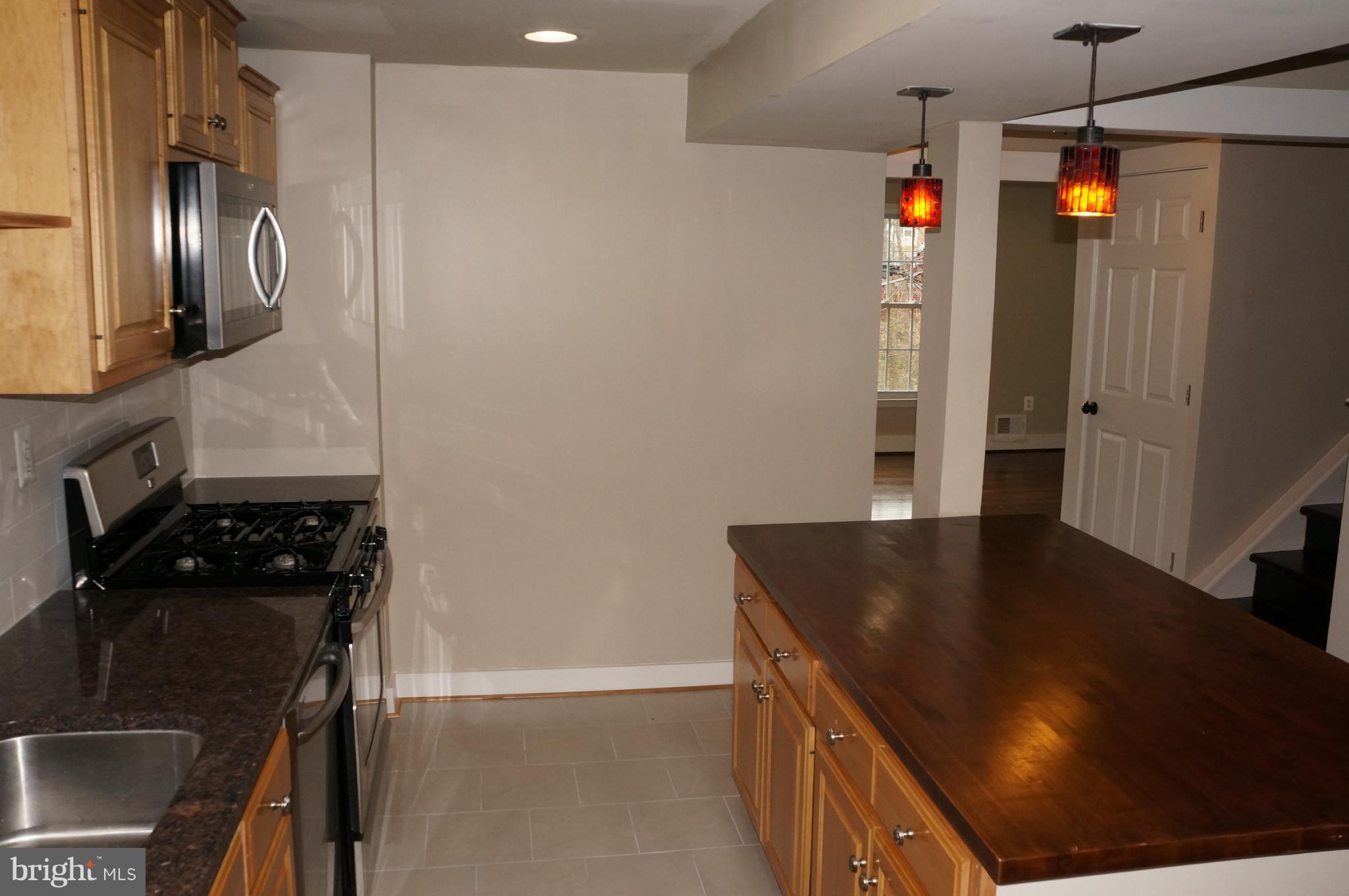 GREENWICH HILL - Residential