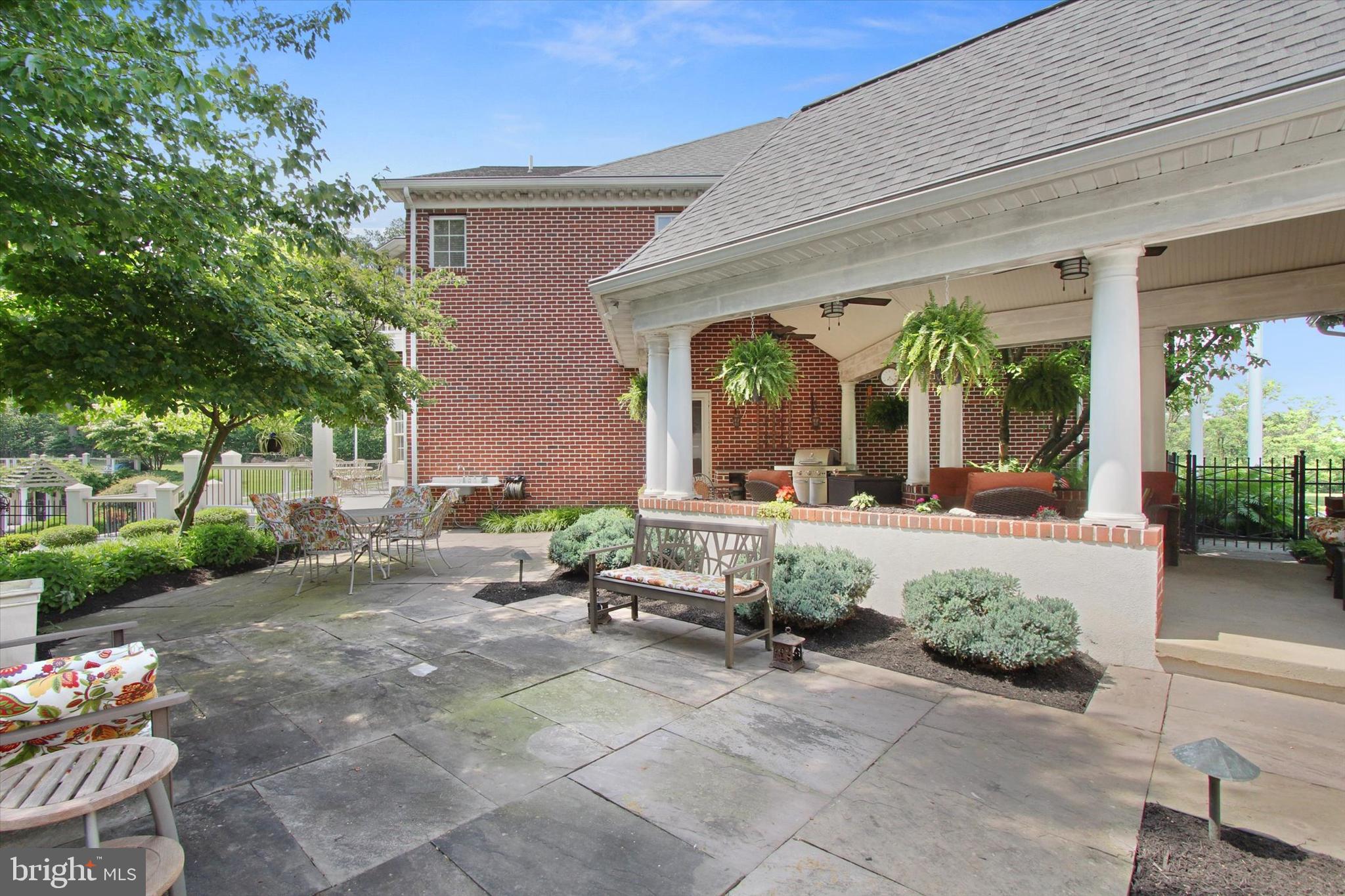 RICHLAND DOWNS - Residential