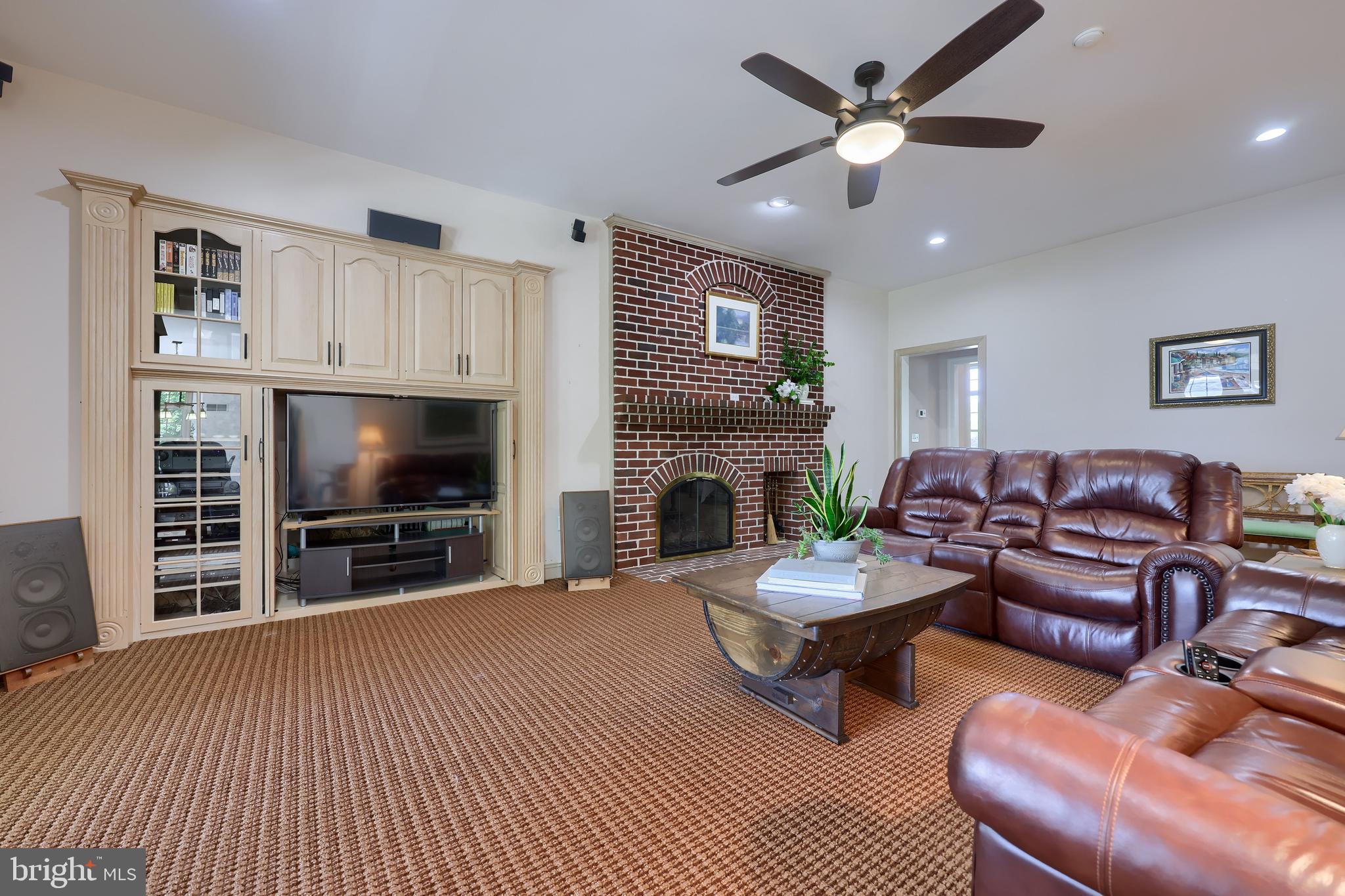 RICHLAND DOWNS - Residential