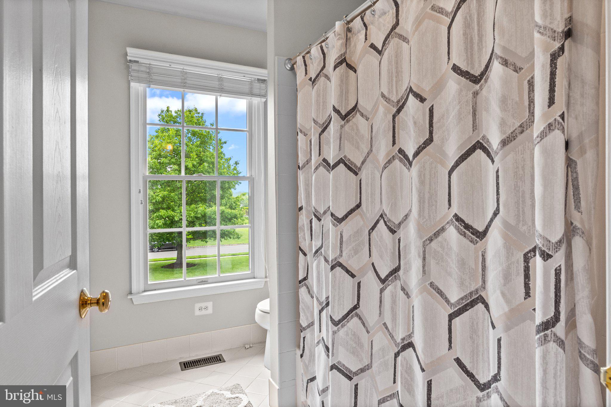 RIVER CROSSING - Residential