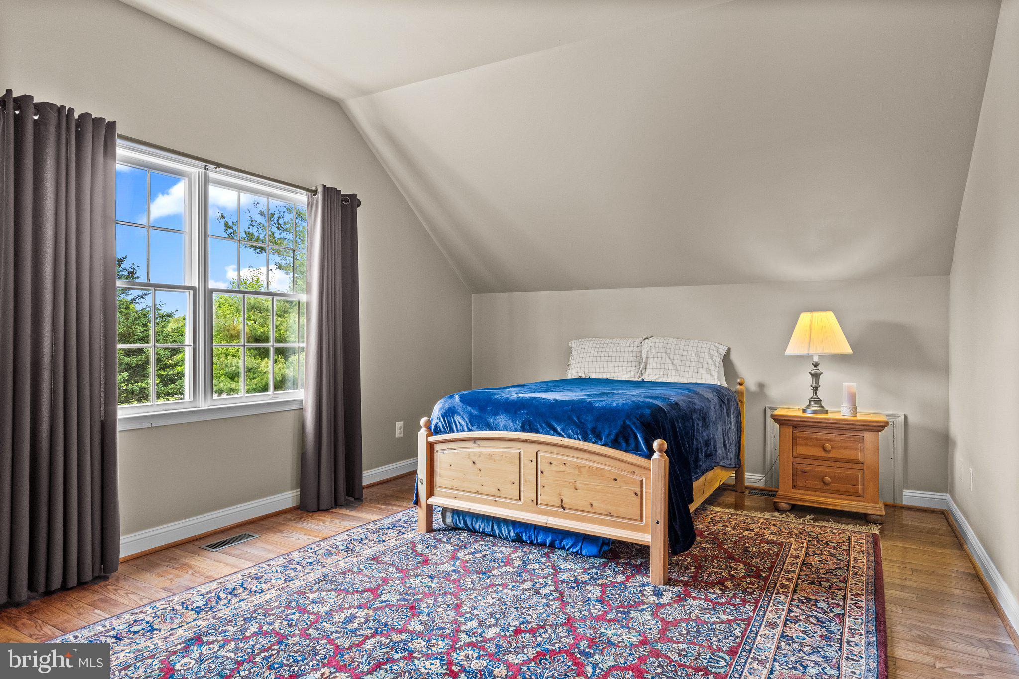 RIVER CROSSING - Residential