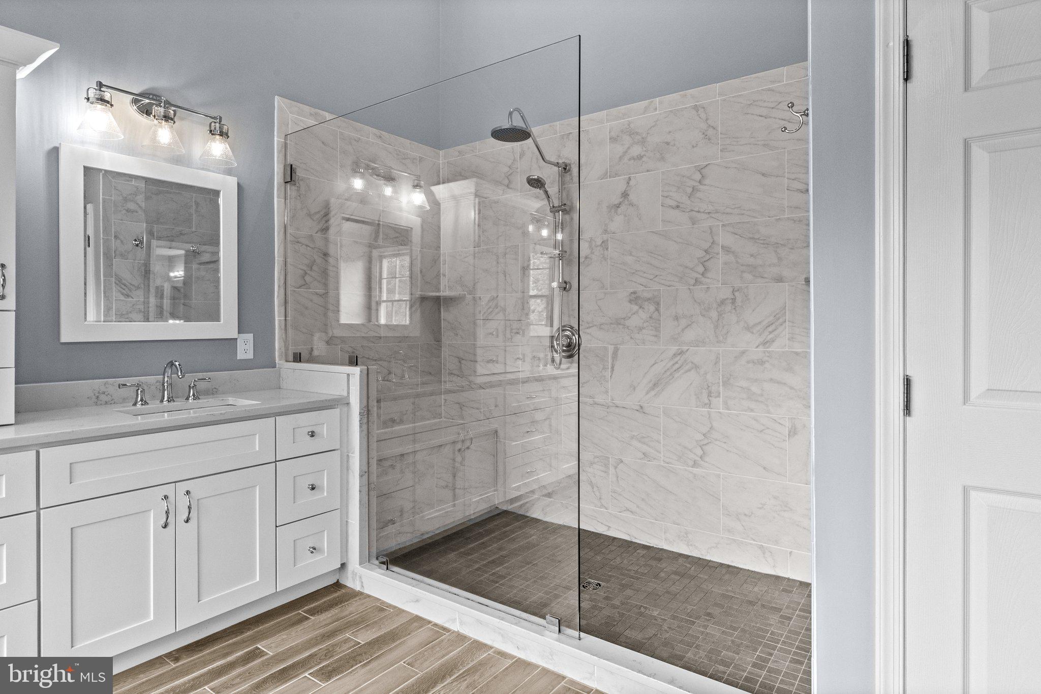 RIVER CROSSING - Residential