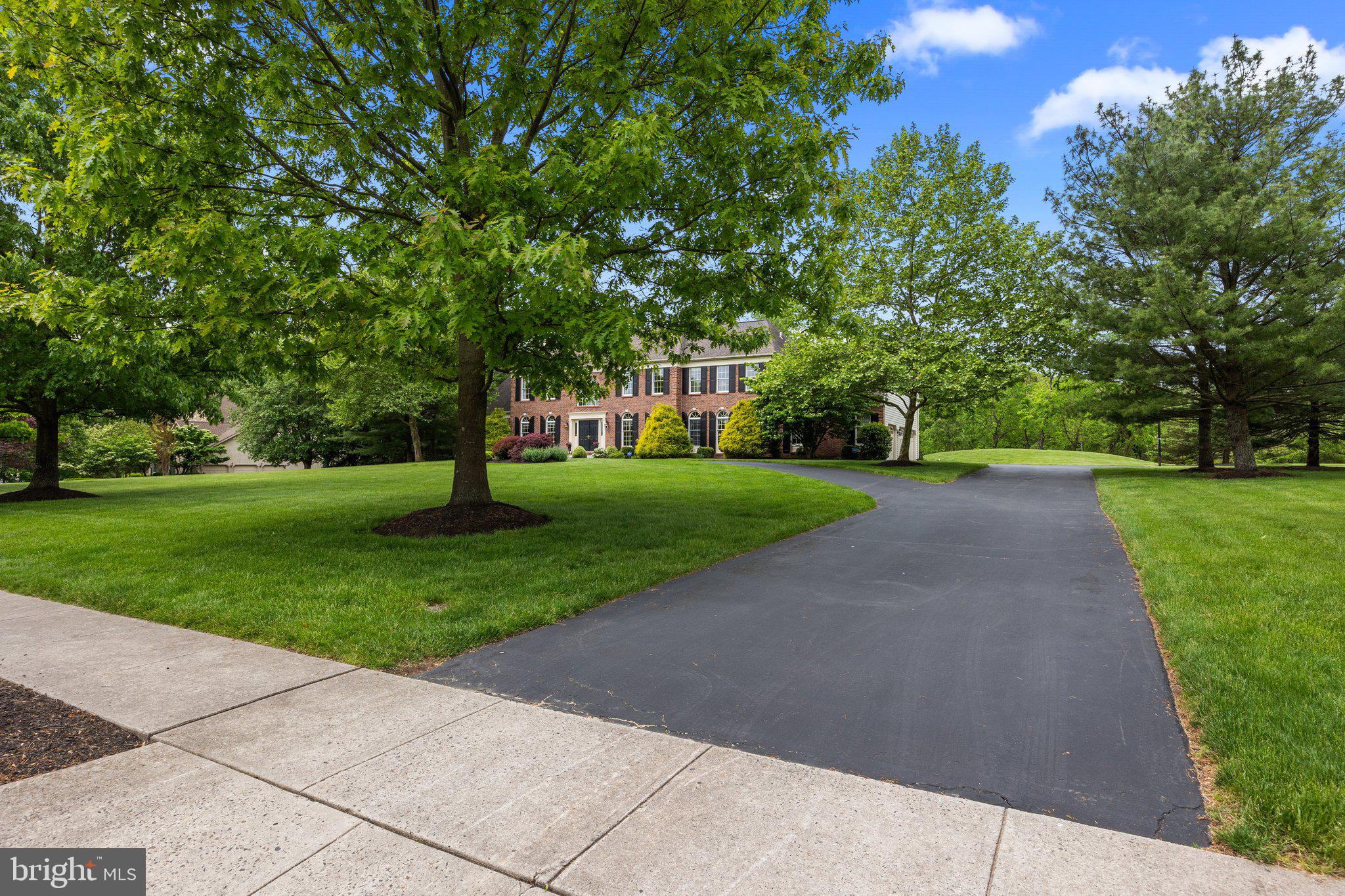 RIVER CROSSING - Residential