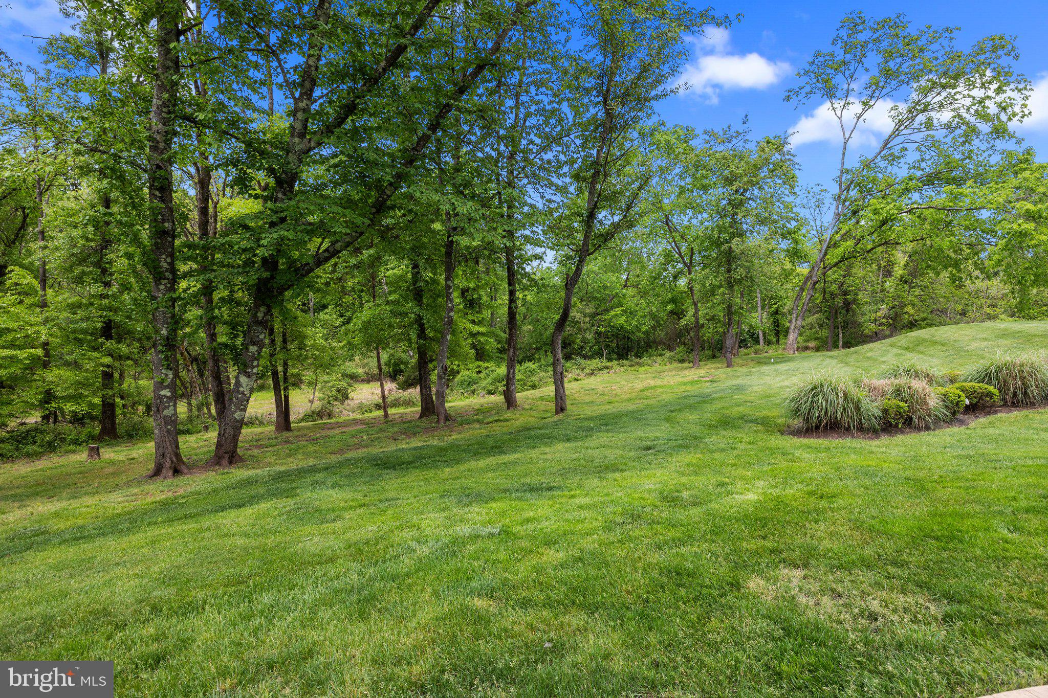 RIVER CROSSING - Residential