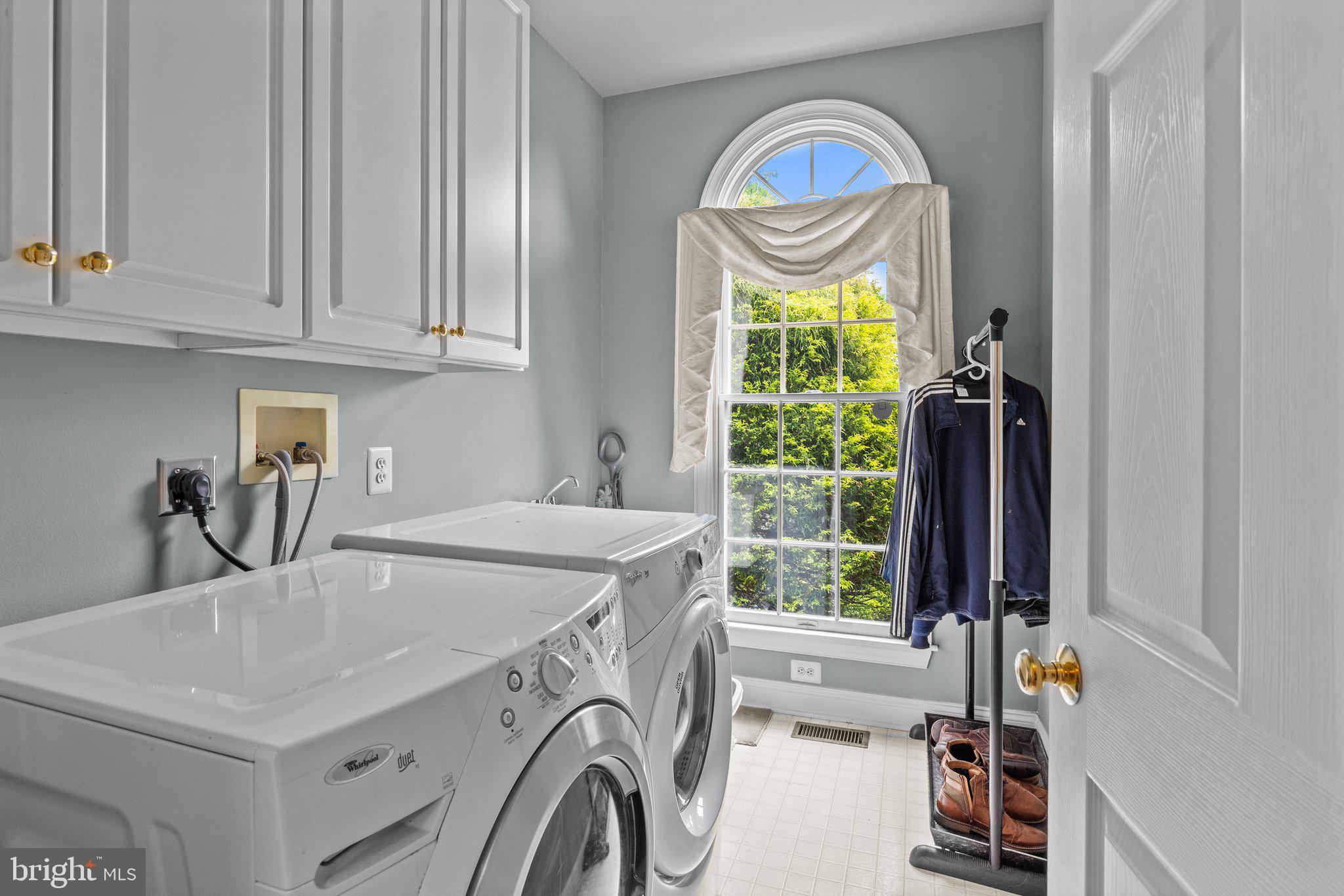 RIVER CROSSING - Residential