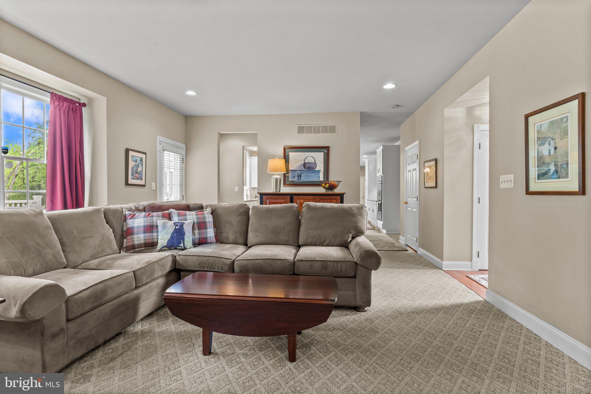 RIVER CROSSING - Residential