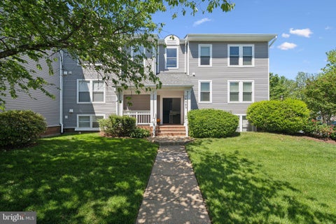 Condo For Sale - 20583 Snowshoe Square #301<br/> ASHBURN, VA 20147