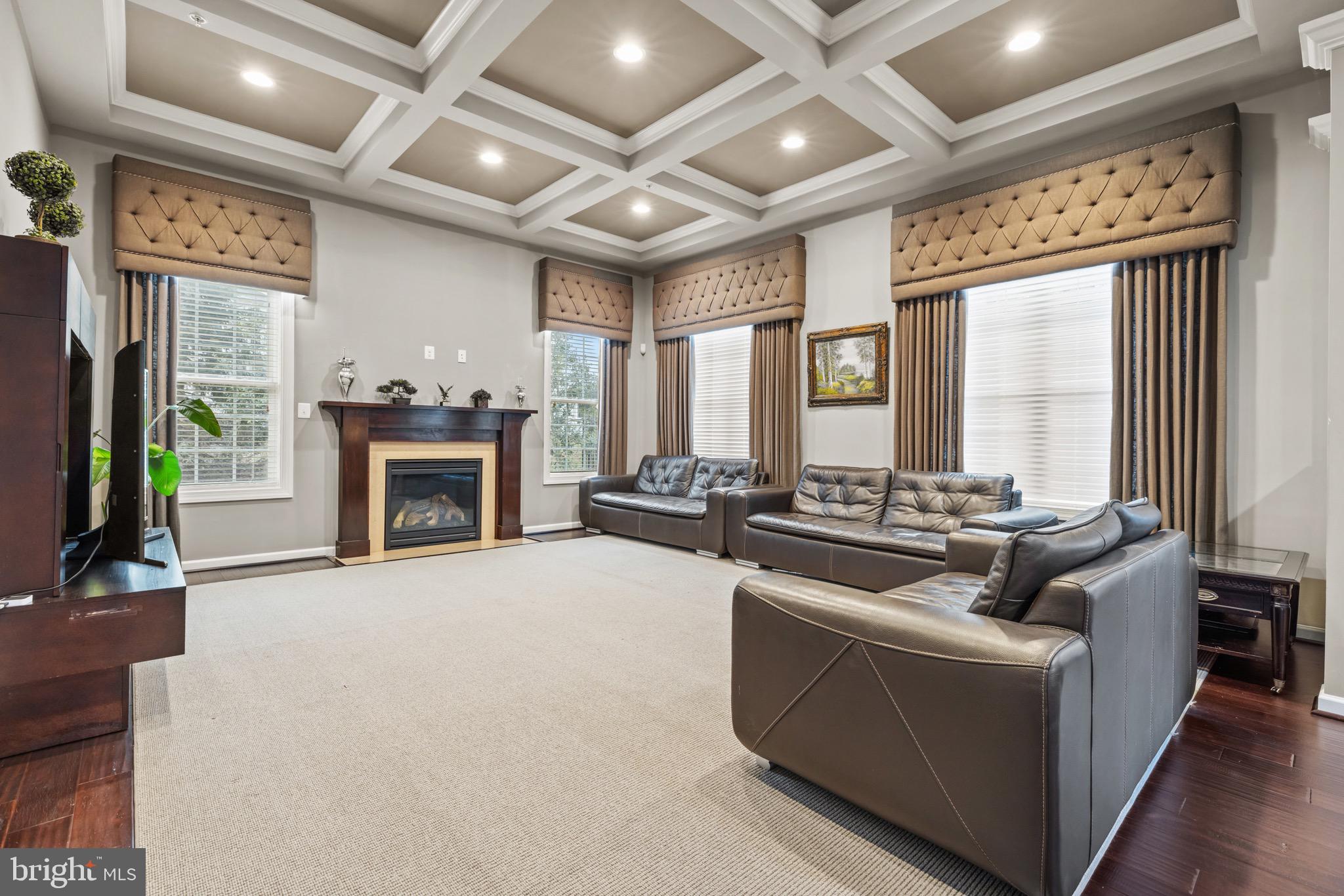 HALLMAN GROVE - Residential Lease