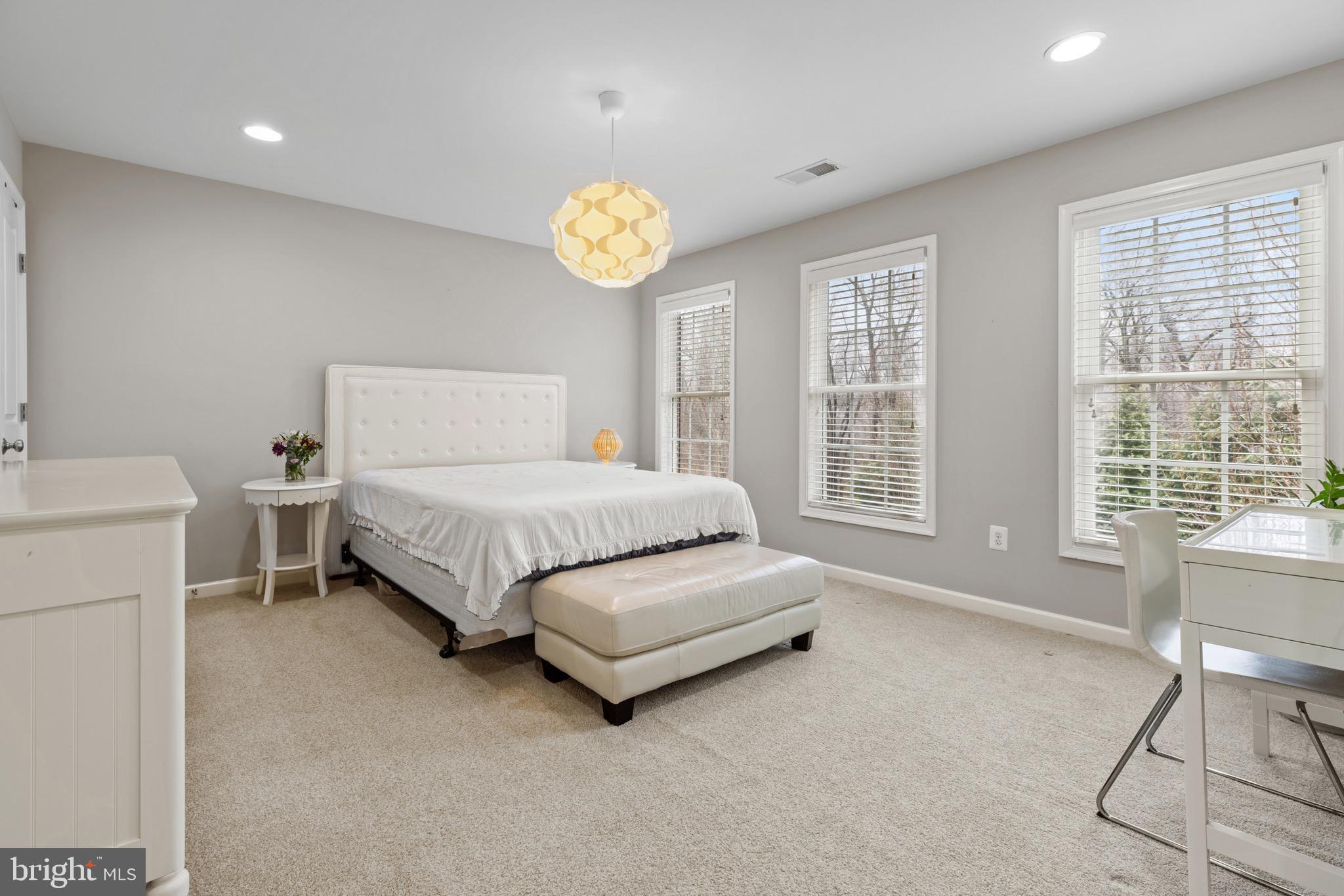 HALLMAN GROVE - Residential Lease