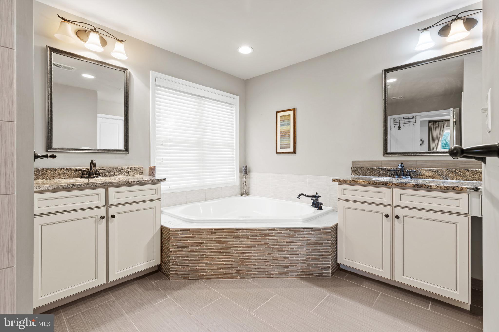 HALLMAN GROVE - Residential Lease