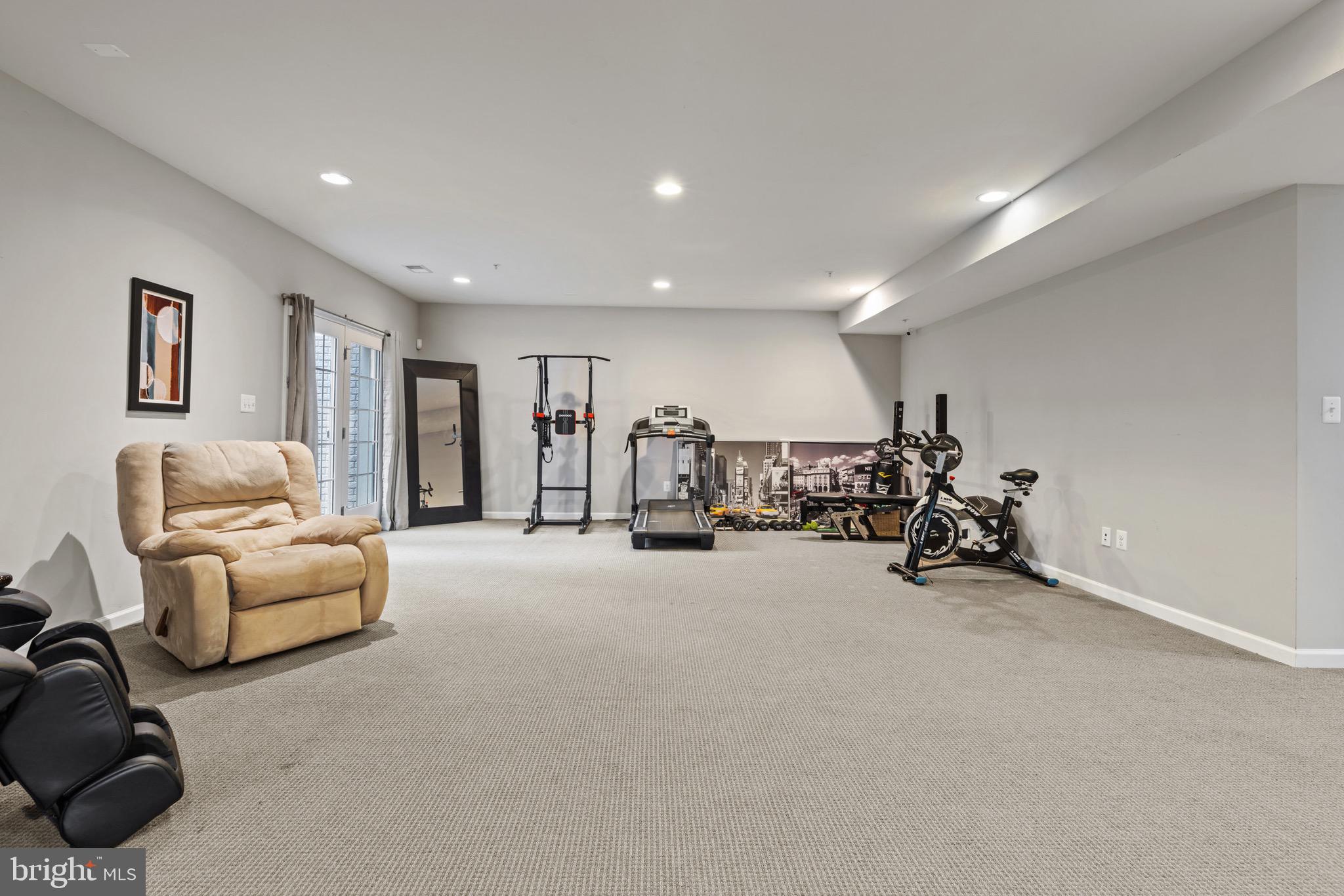 HALLMAN GROVE - Residential Lease