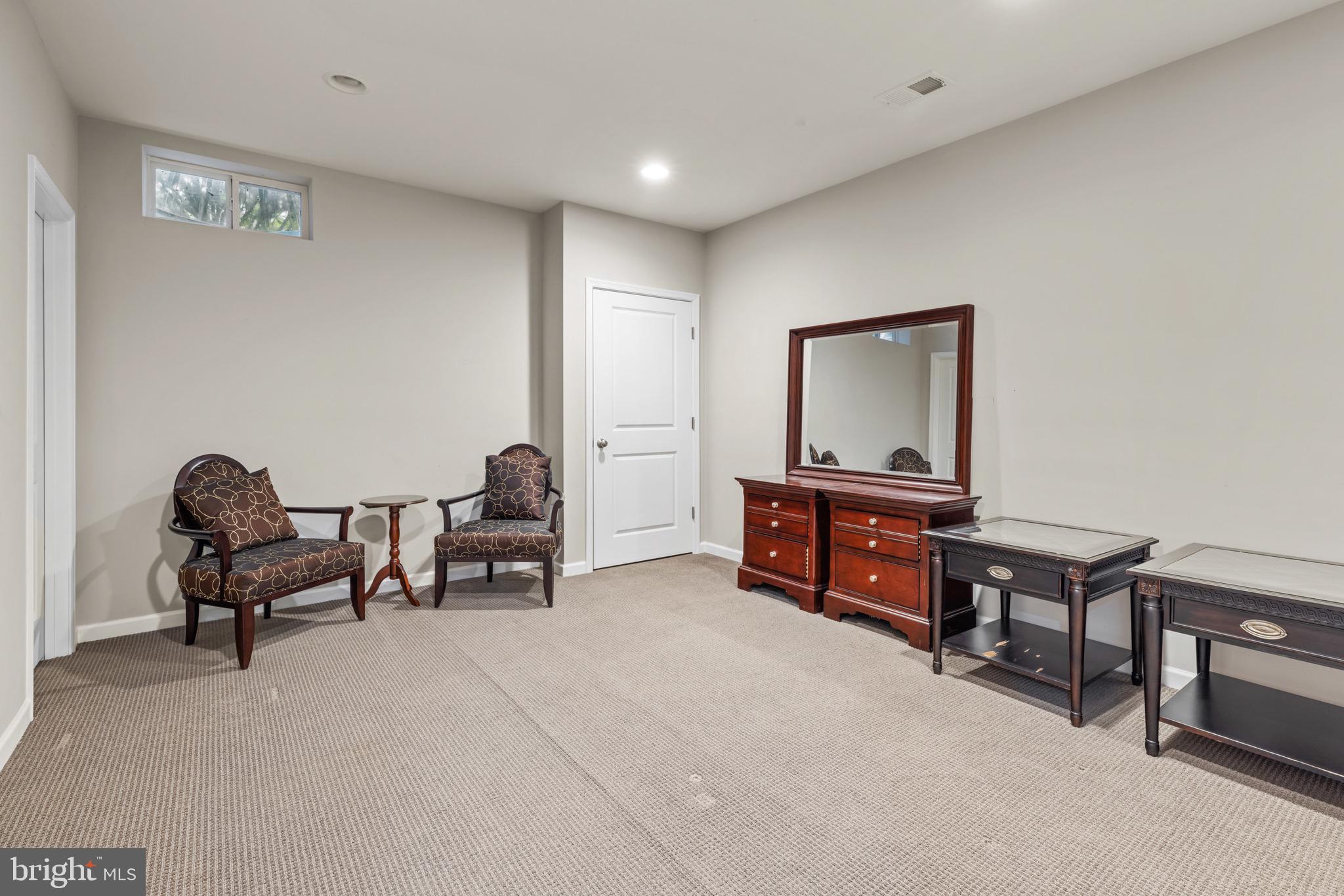 HALLMAN GROVE - Residential Lease