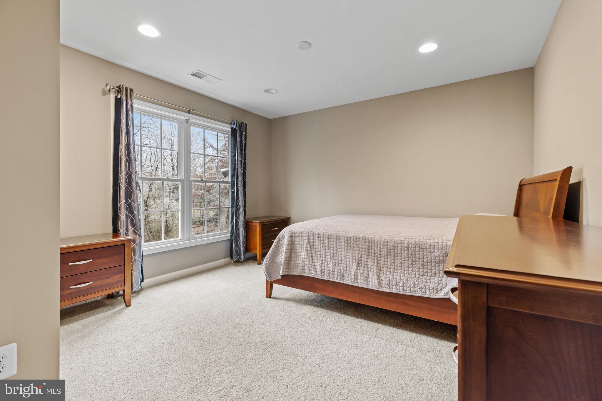 HALLMAN GROVE - Residential Lease