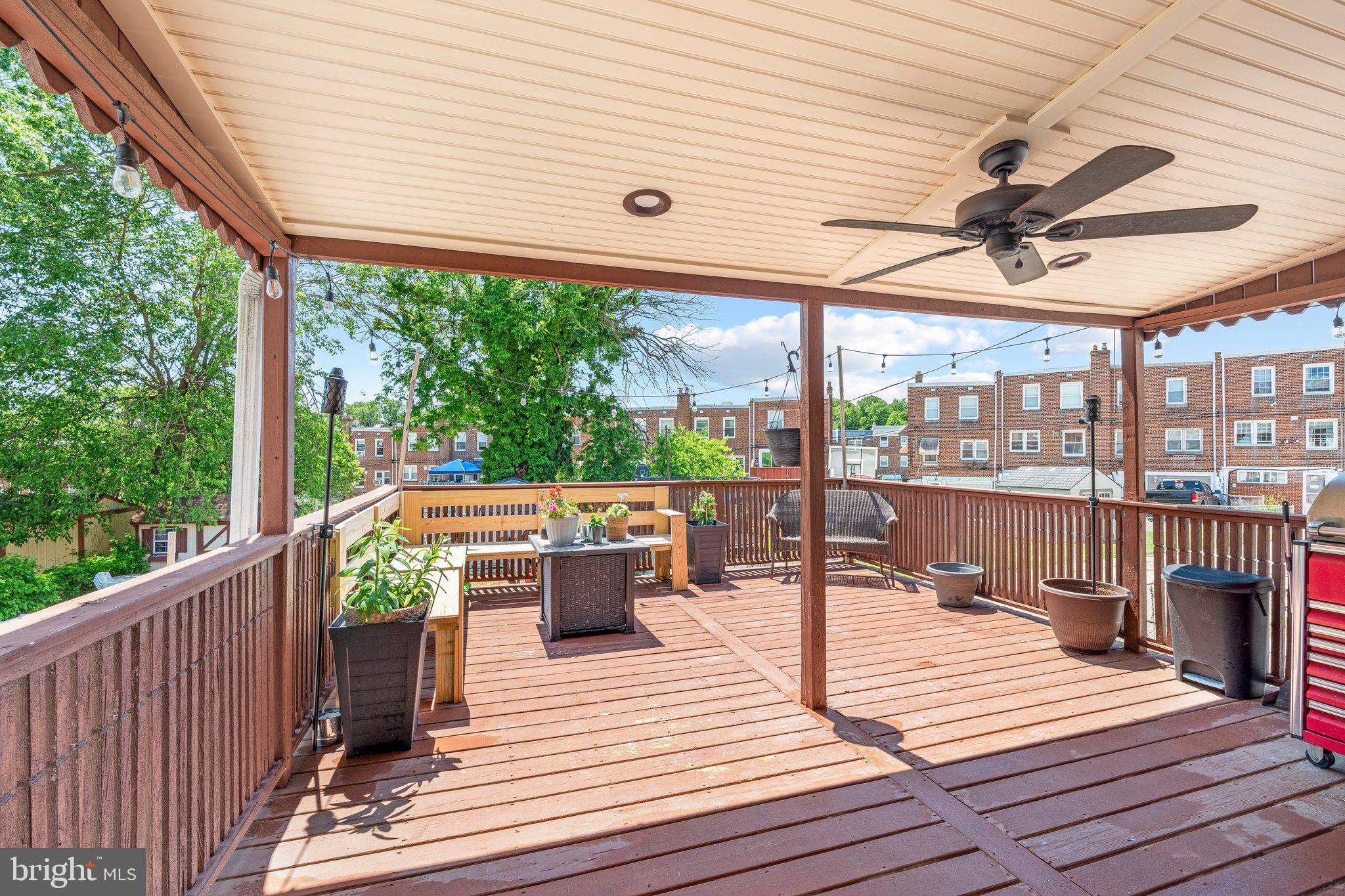 CRISPIN GARDENS - Residential