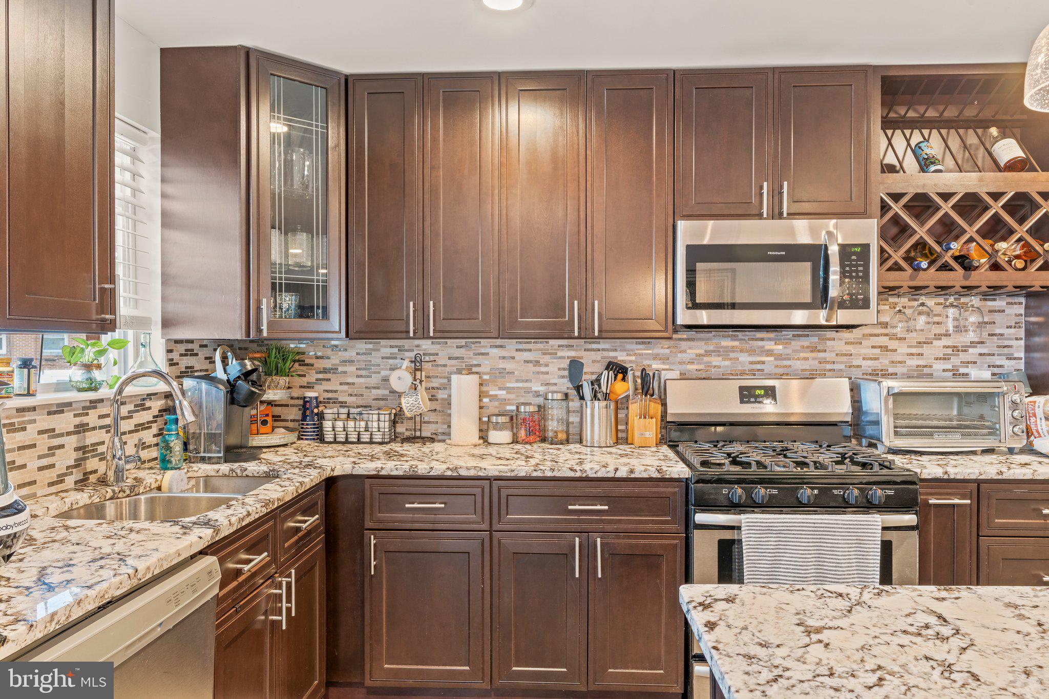 CRISPIN GARDENS - Residential