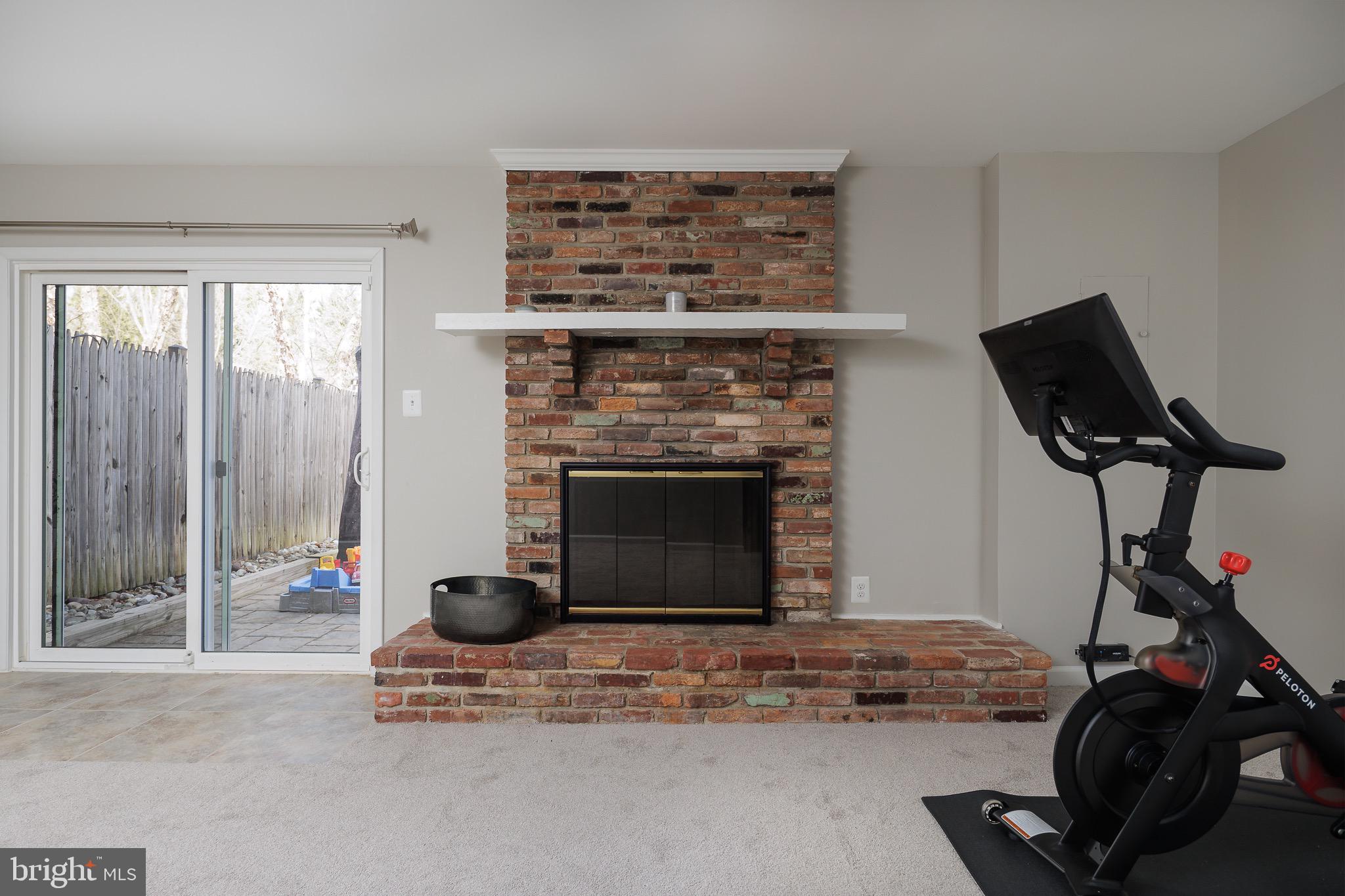 TOWNES OF ORANGE HUNT - Residential