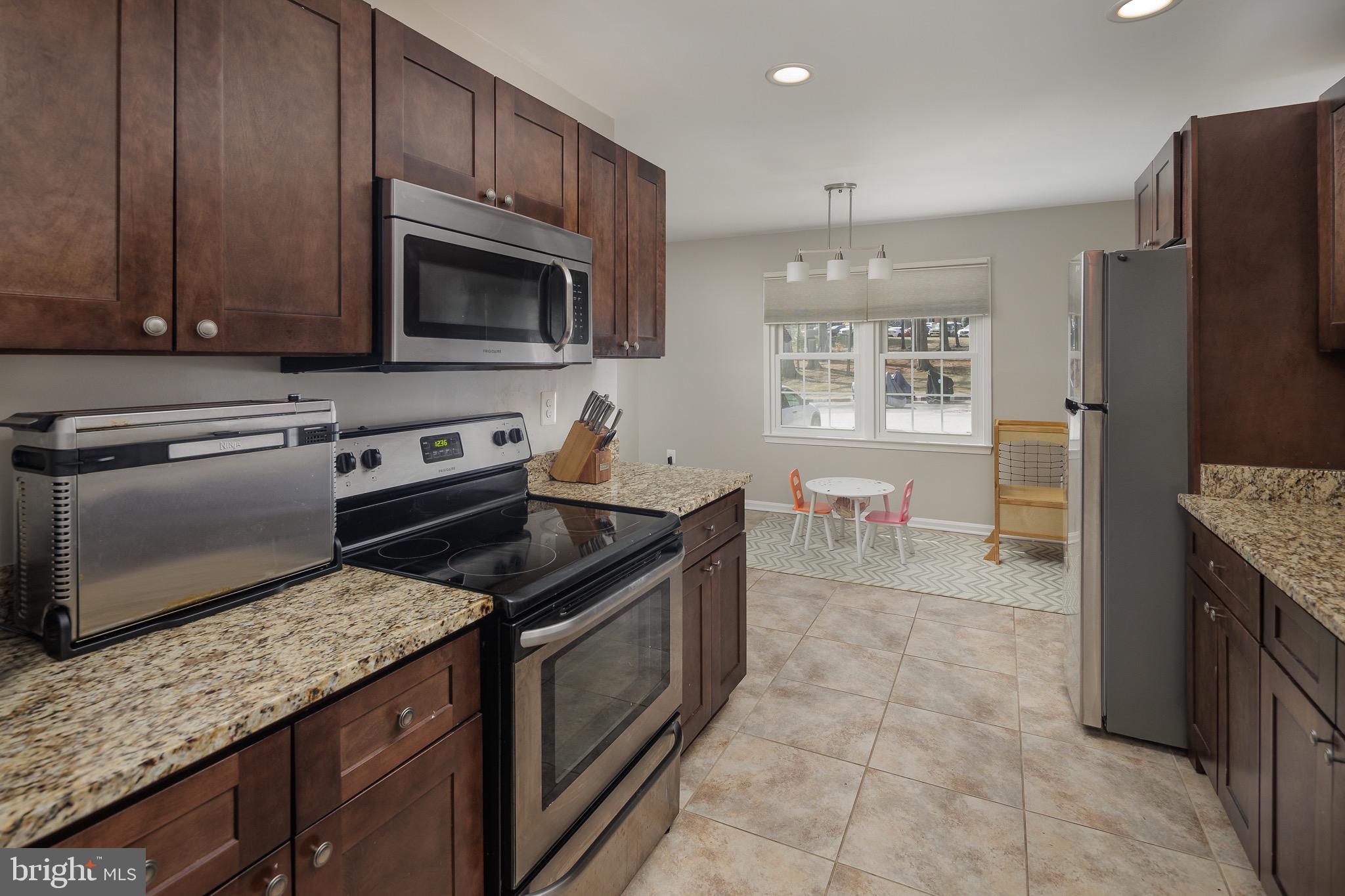 TOWNES OF ORANGE HUNT - Residential