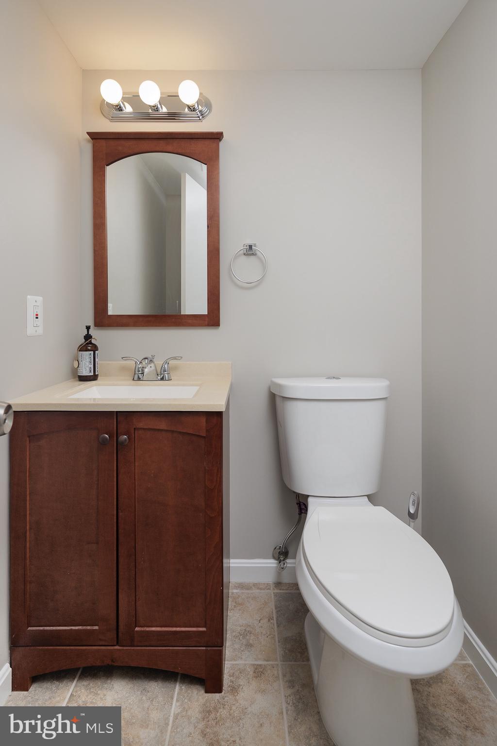 TOWNES OF ORANGE HUNT - Residential