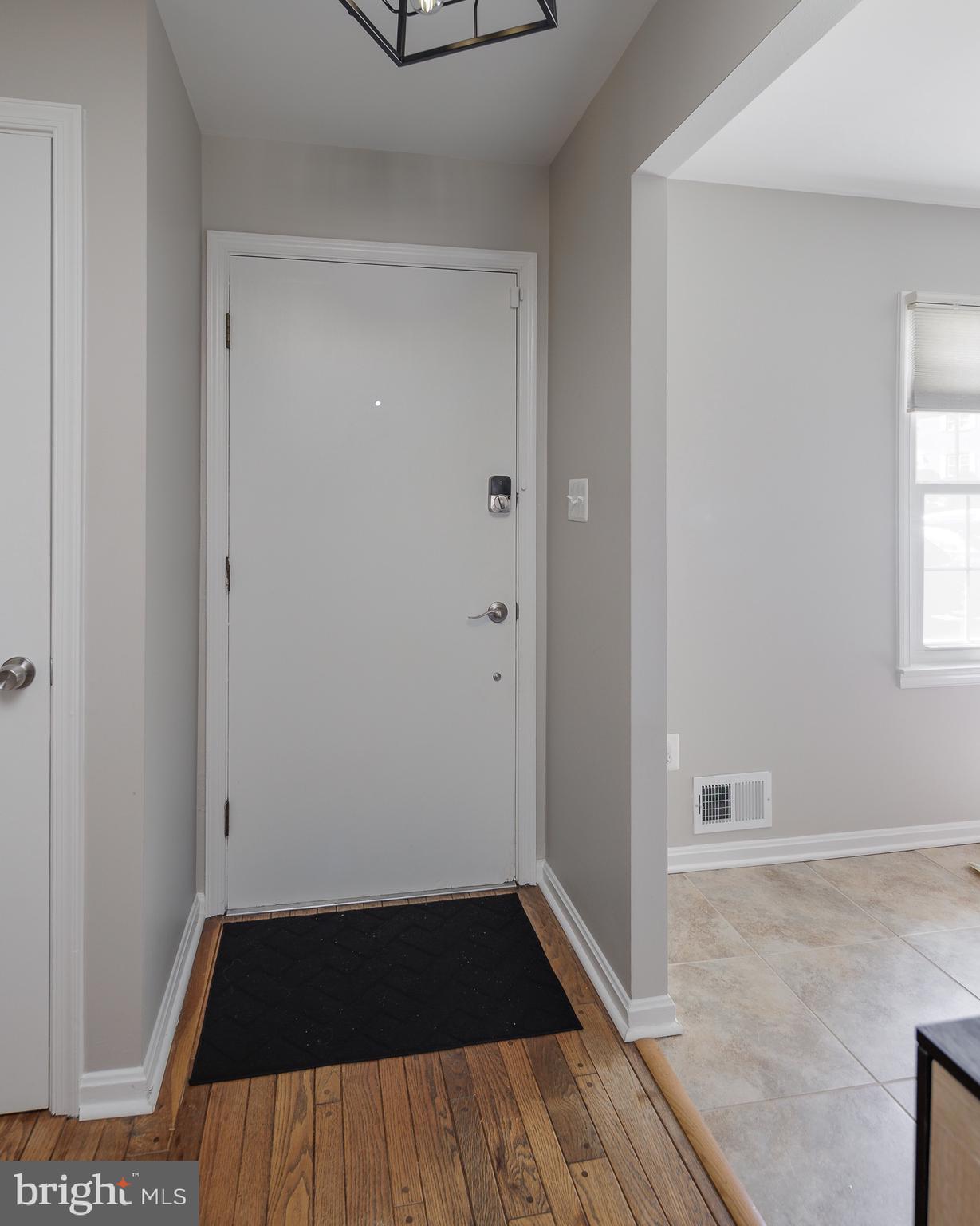 TOWNES OF ORANGE HUNT - Residential