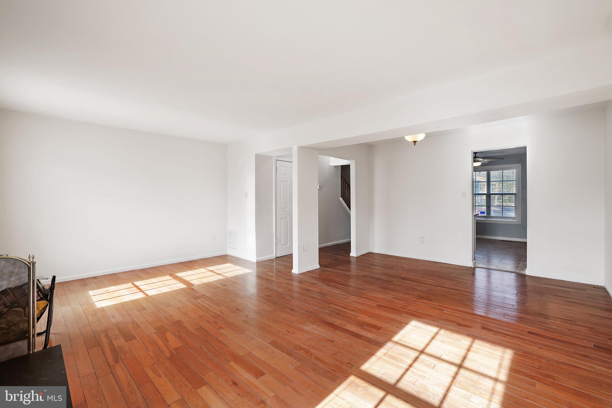 COLONY SQUARE - Residential