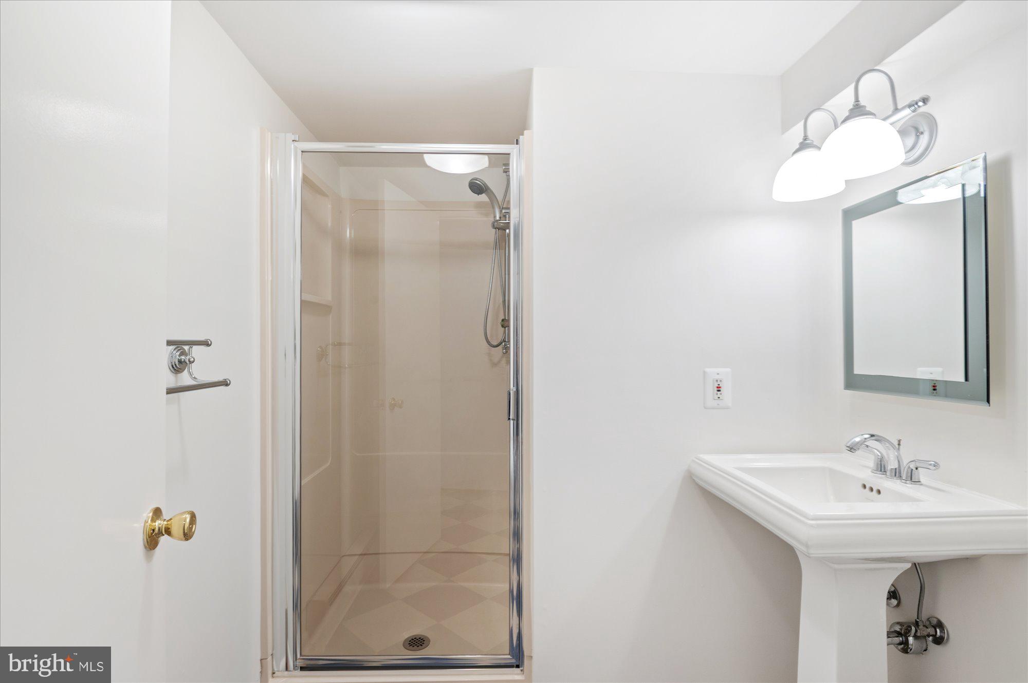 CHEVY CHASE MANOR - Residential