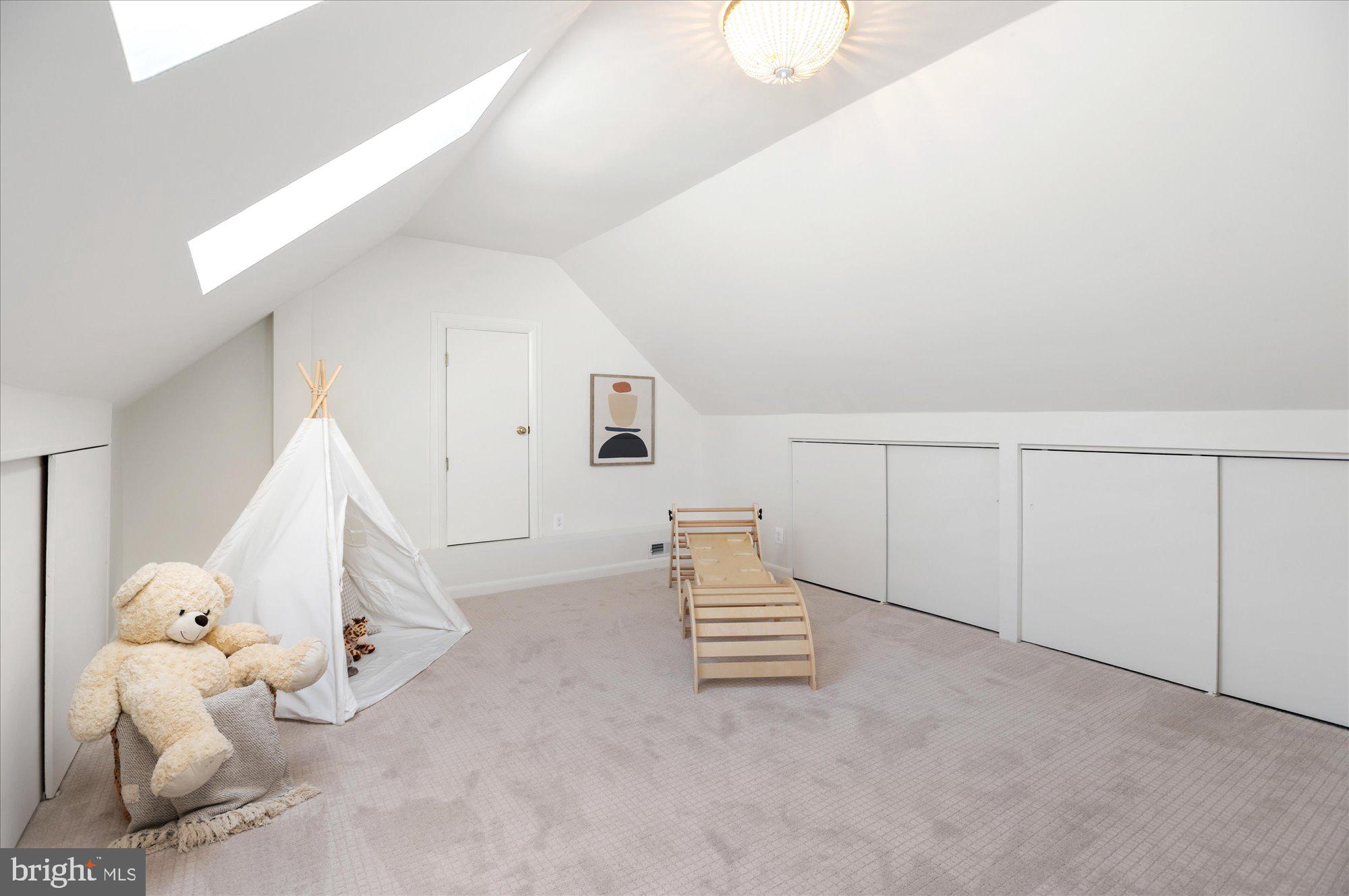 CHEVY CHASE MANOR - Residential