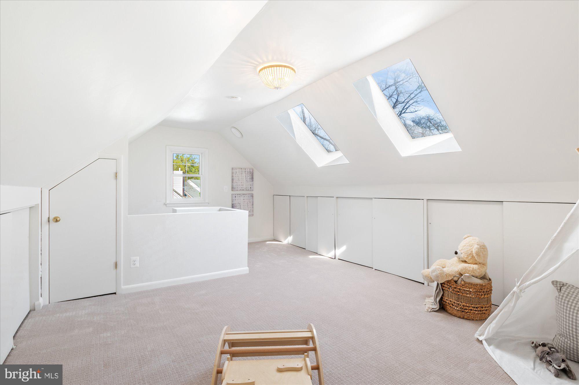 CHEVY CHASE MANOR - Residential