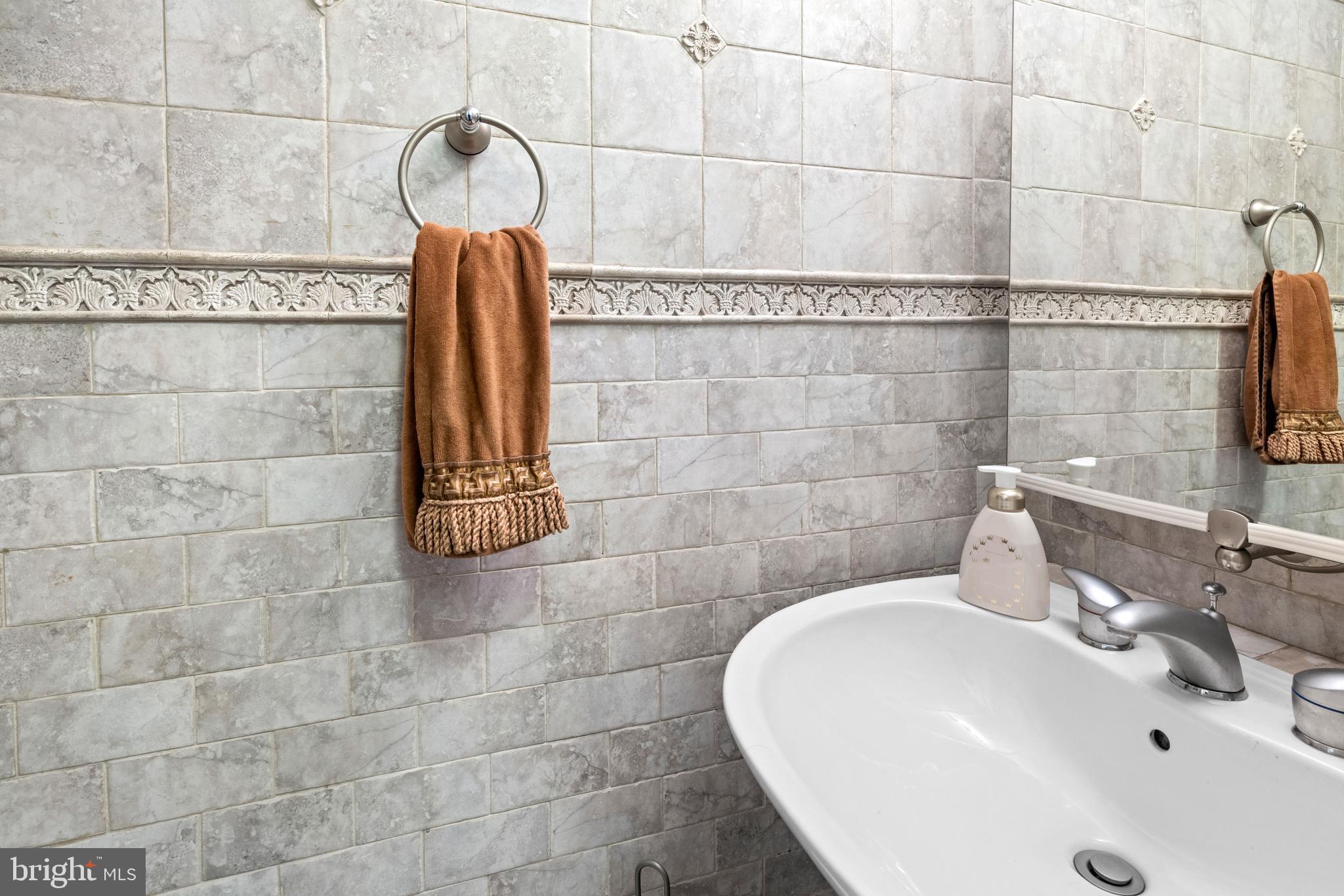 SOMERTON - Residential