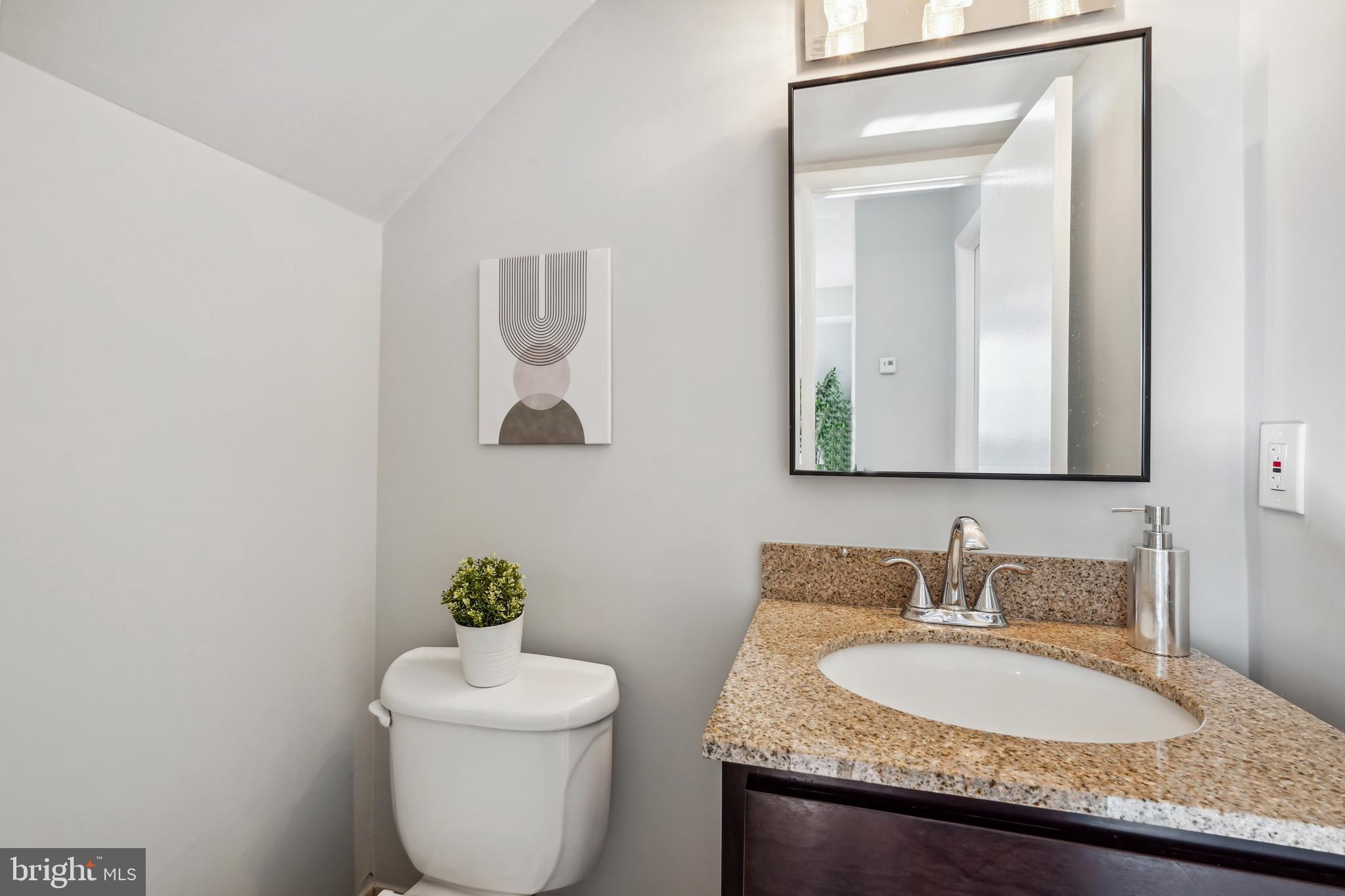 MC LEAN CHASE - Residential