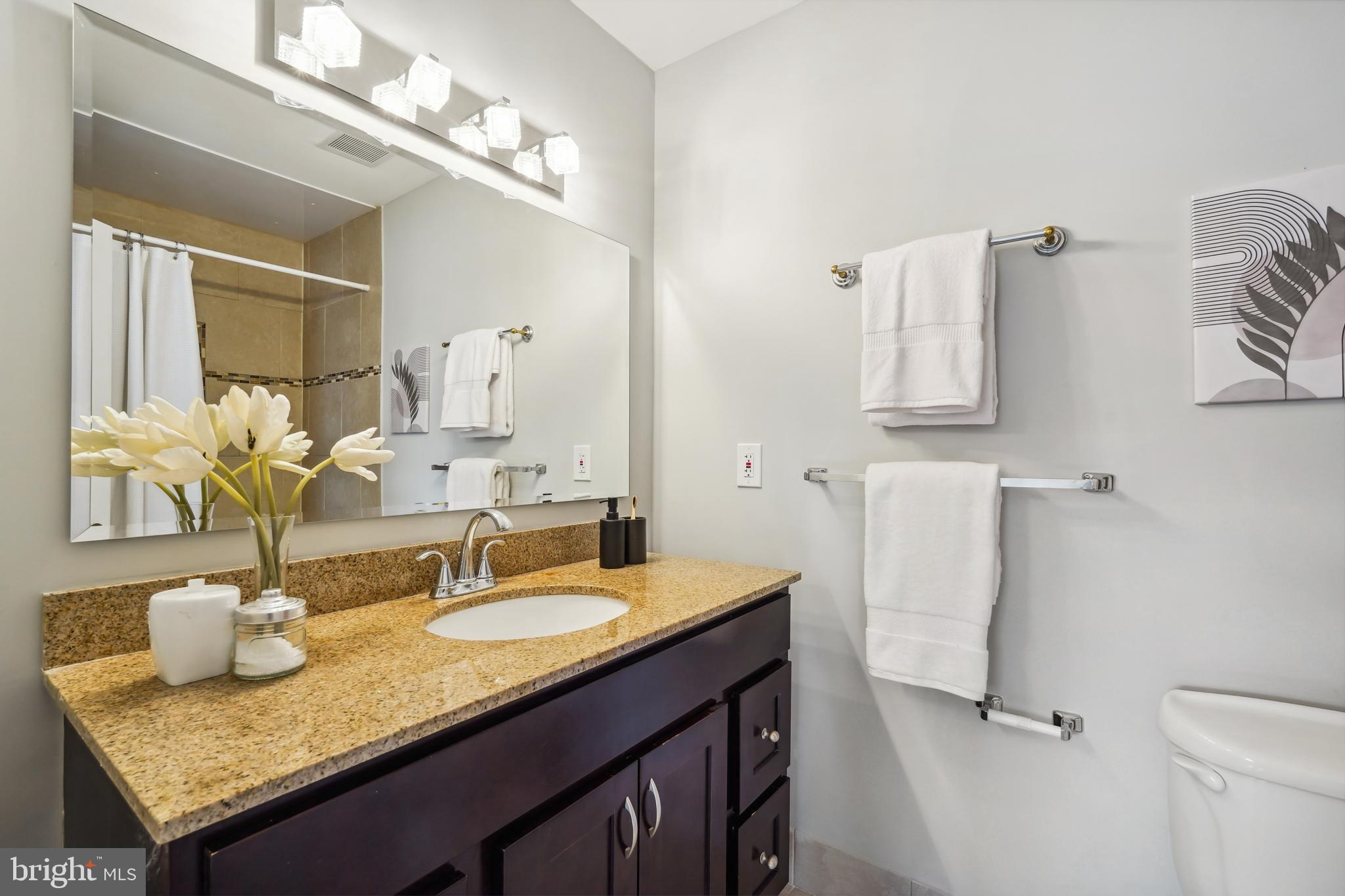 MC LEAN CHASE - Residential