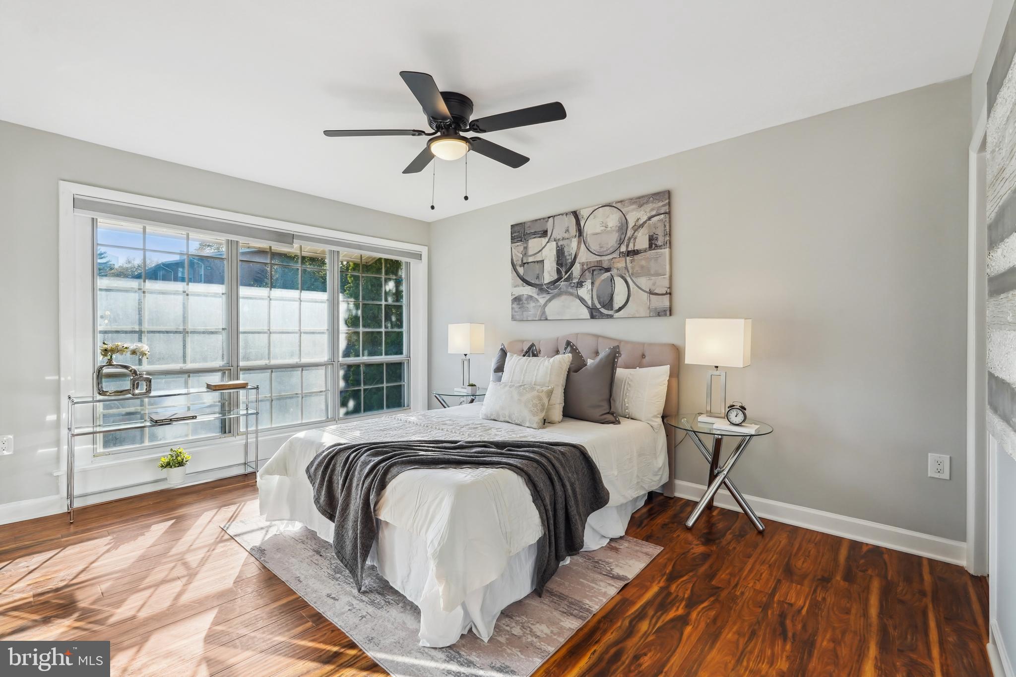 MC LEAN CHASE - Residential