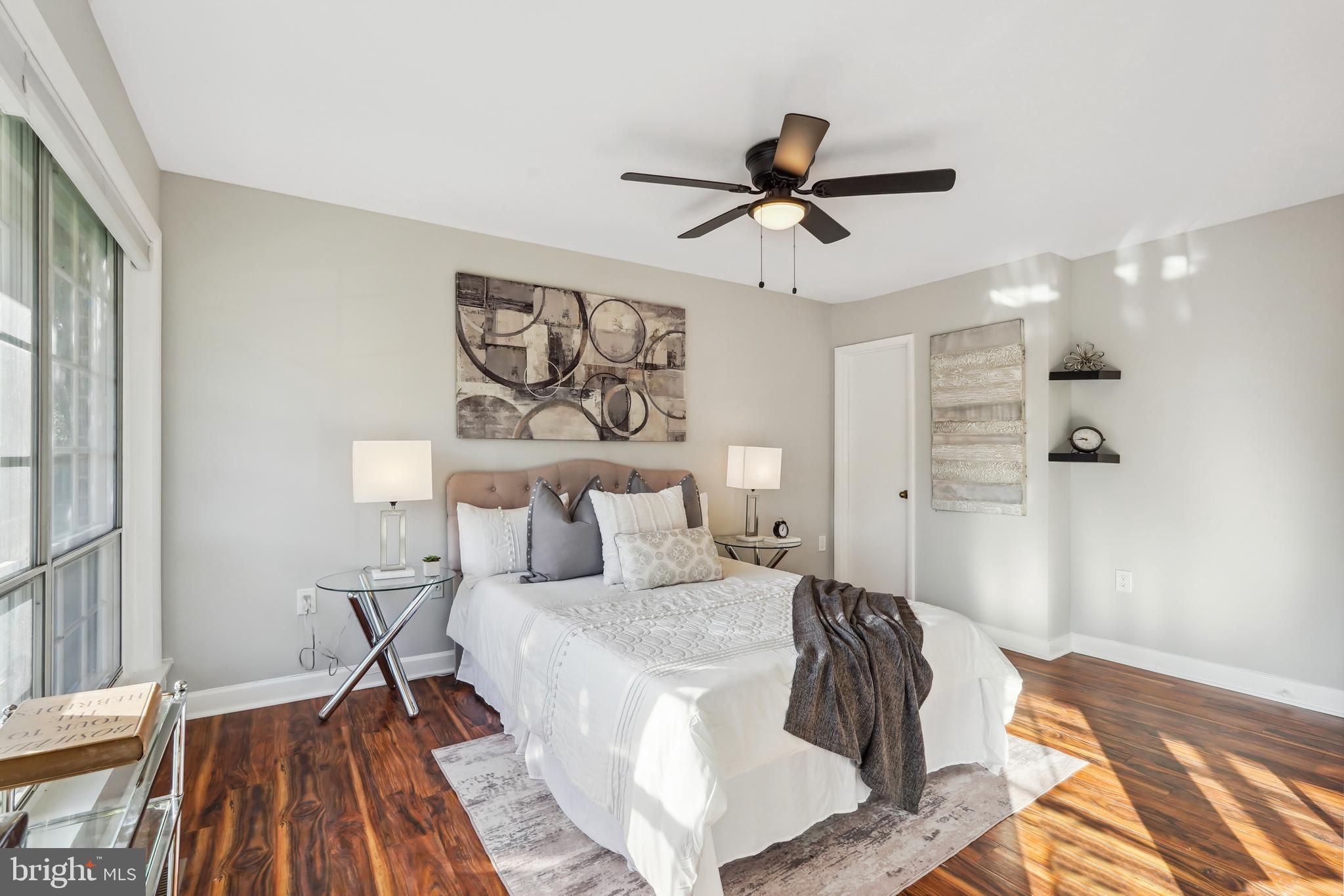 MC LEAN CHASE - Residential