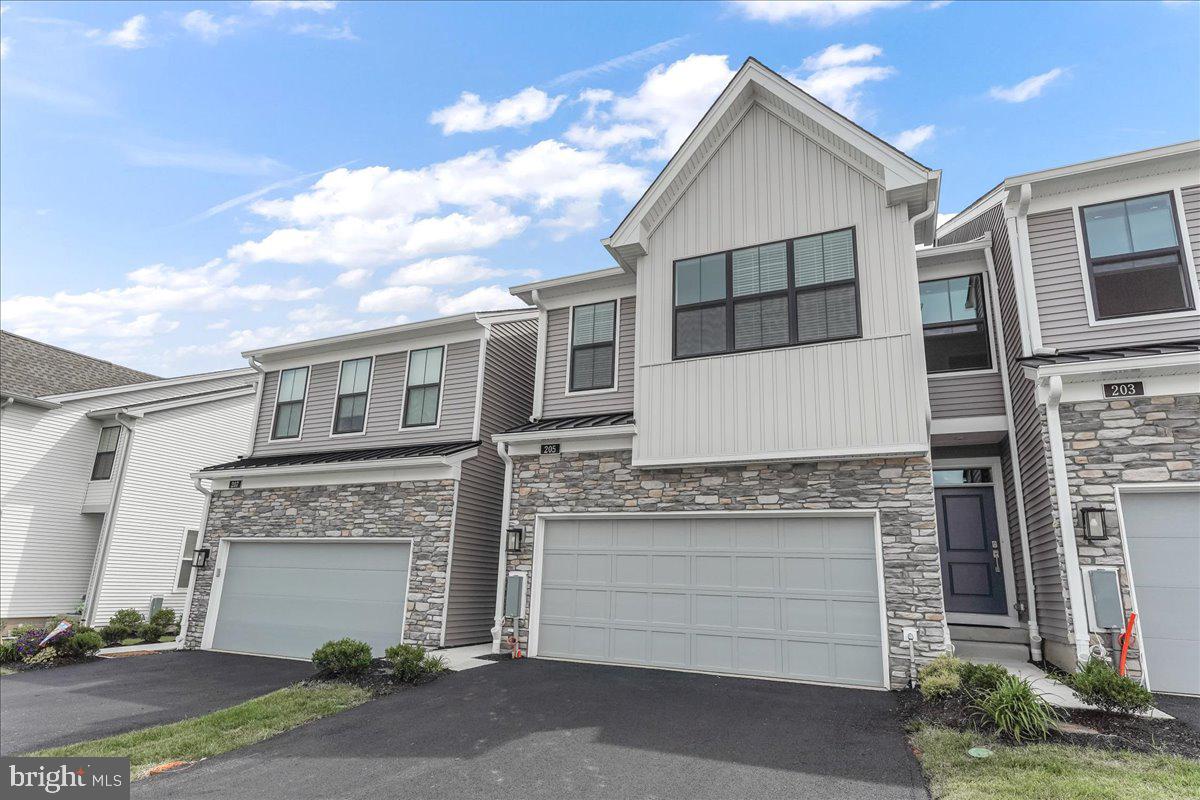 FRANKLIN STATION - Residential Lease