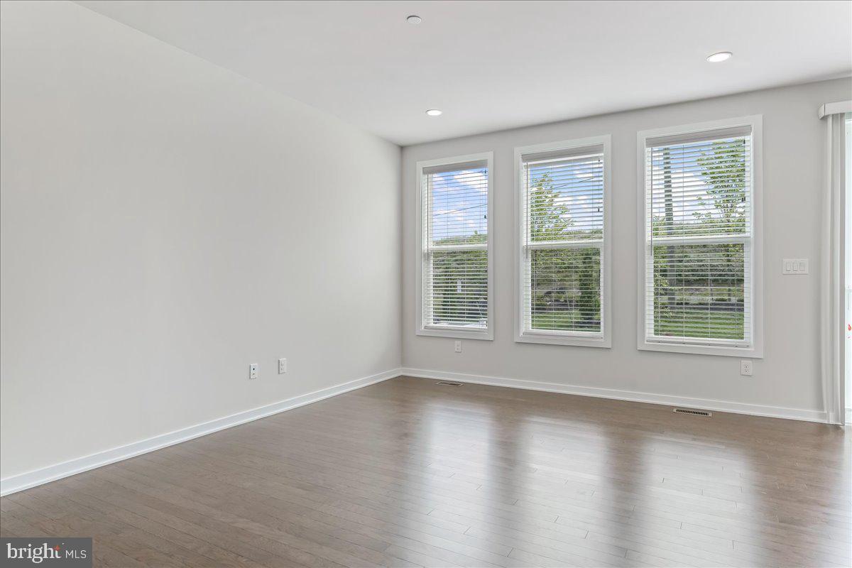 FRANKLIN STATION - Residential Lease