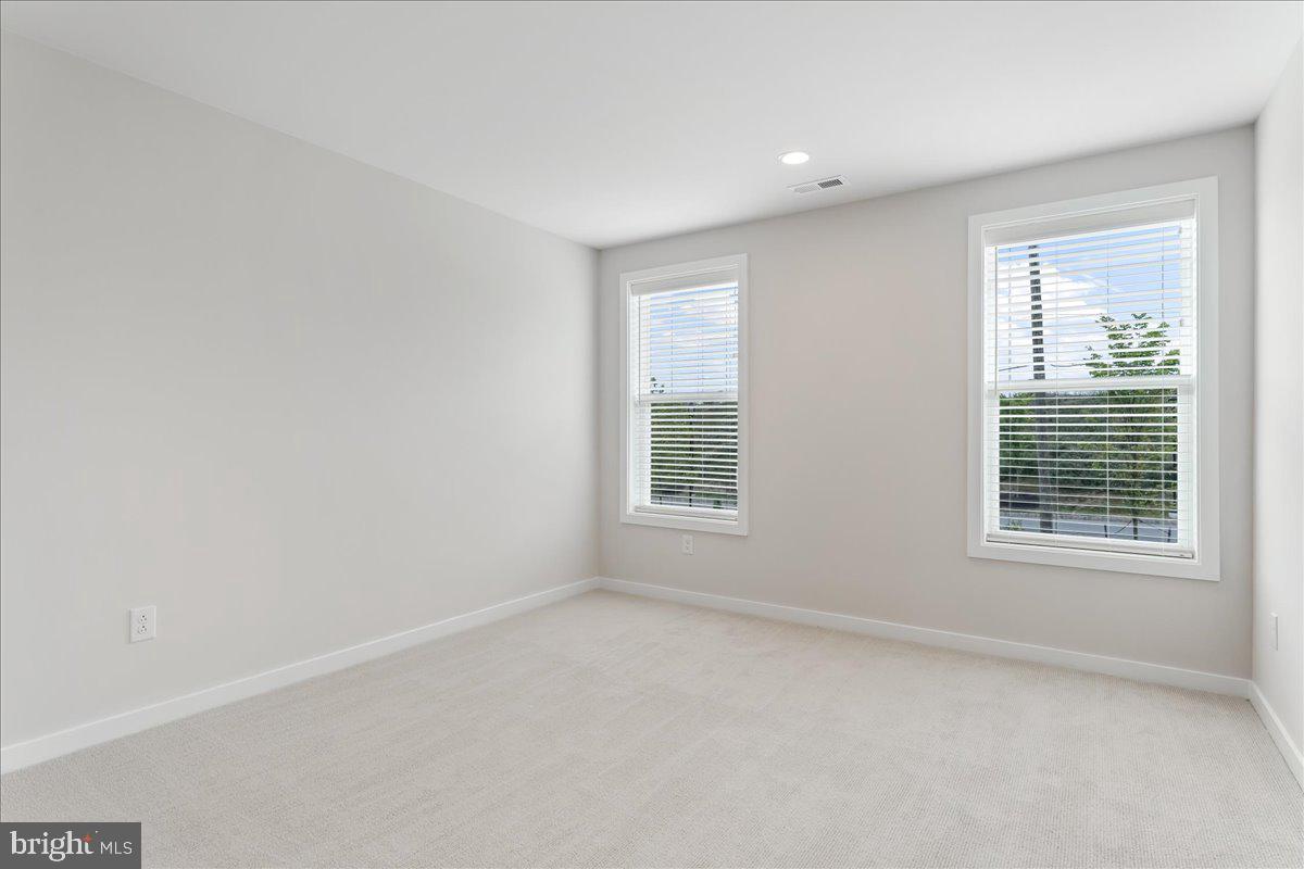 FRANKLIN STATION - Residential Lease