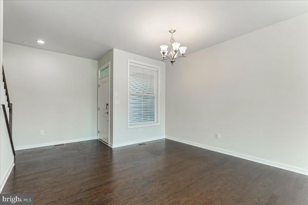 FRANKLIN STATION - Residential Lease