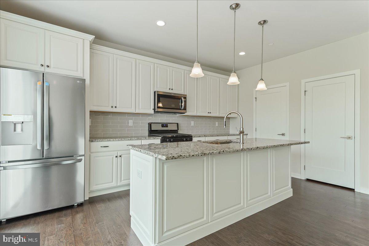 FRANKLIN STATION - Residential Lease