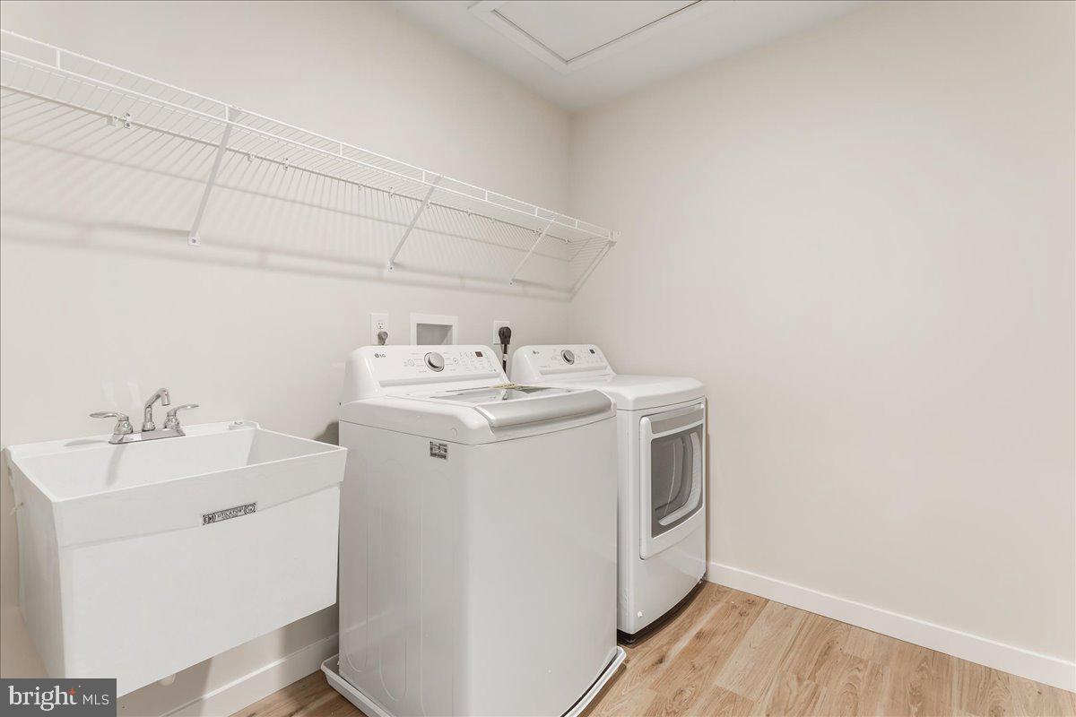 FRANKLIN STATION - Residential Lease