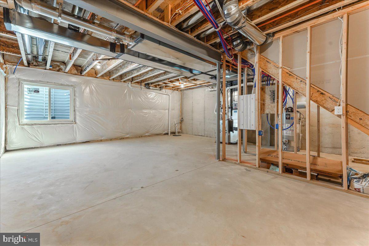 FRANKLIN STATION - Residential Lease