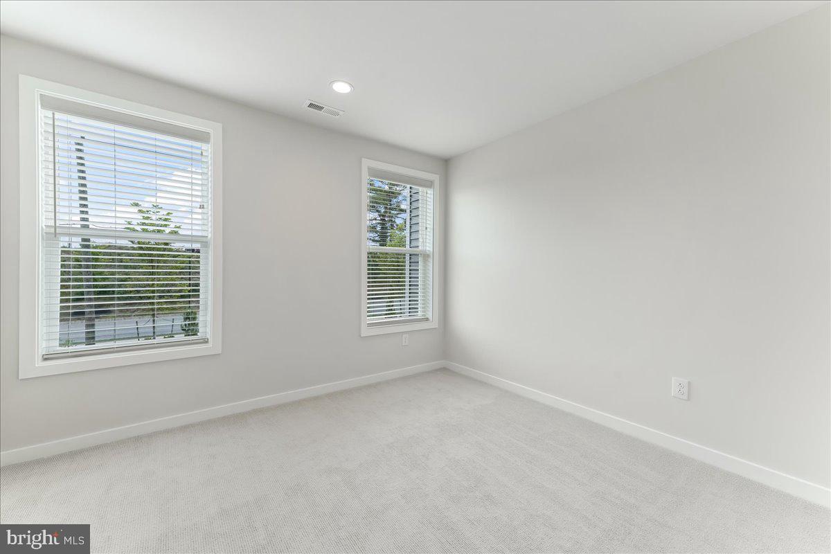 FRANKLIN STATION - Residential Lease