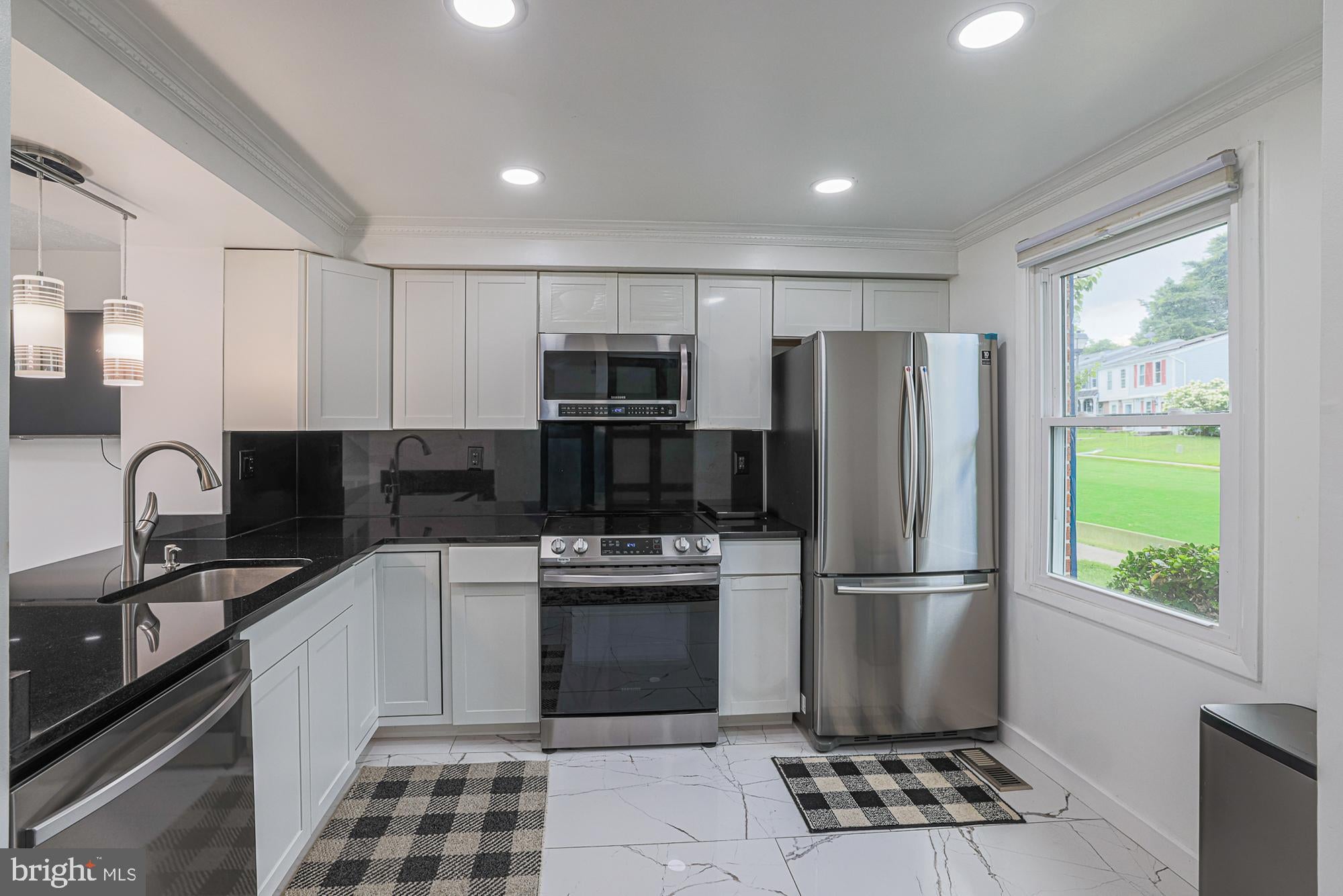 9 STILLWOOD CIRCLE