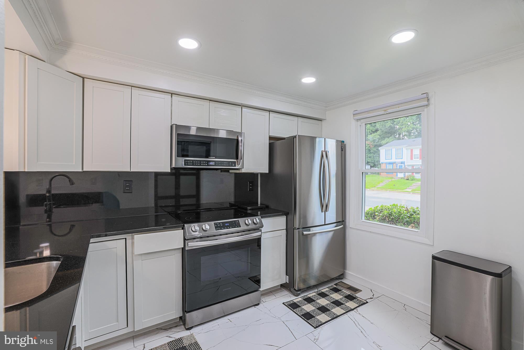 9 STILLWOOD CIRCLE