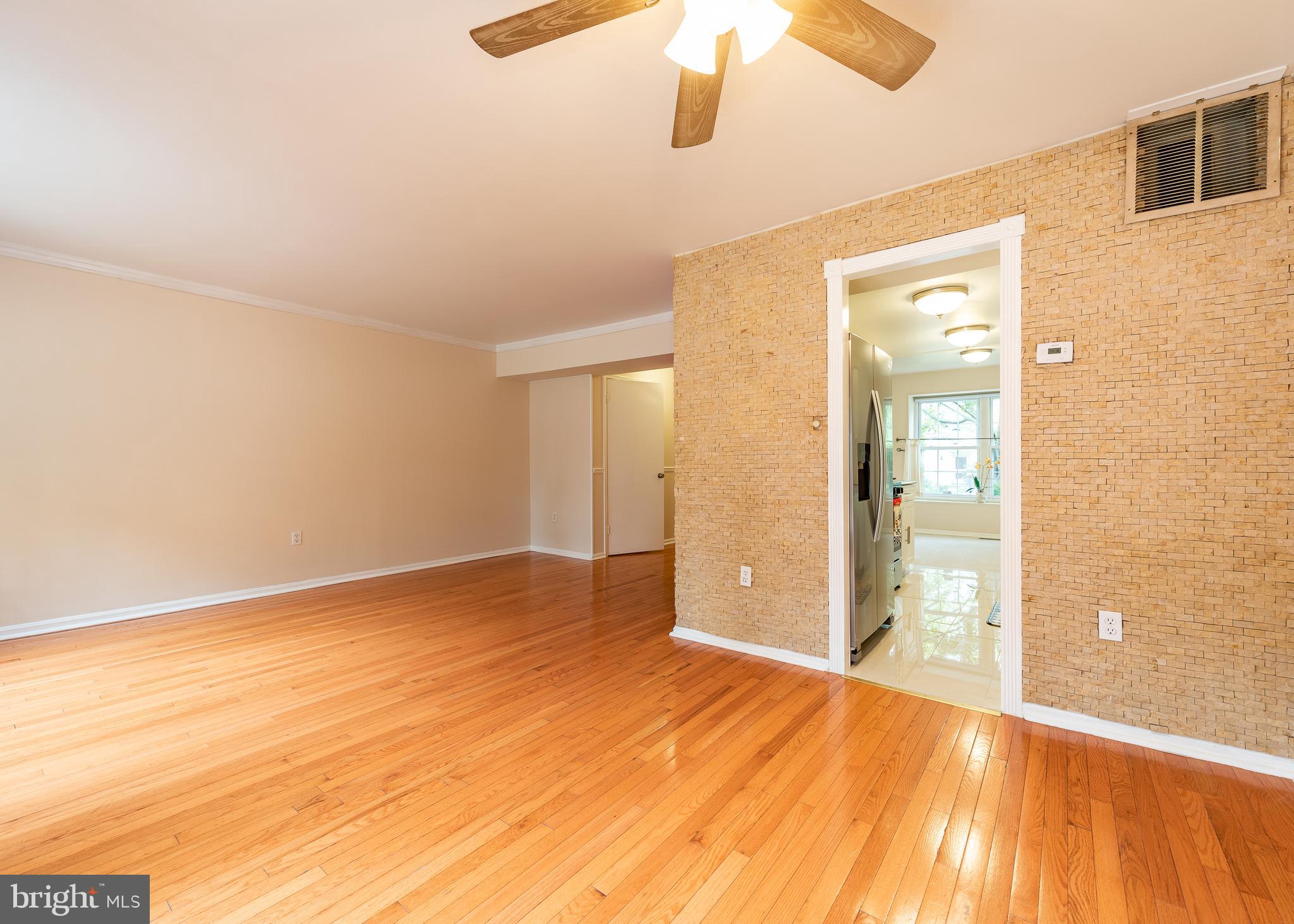 STRATHMORE - Residential