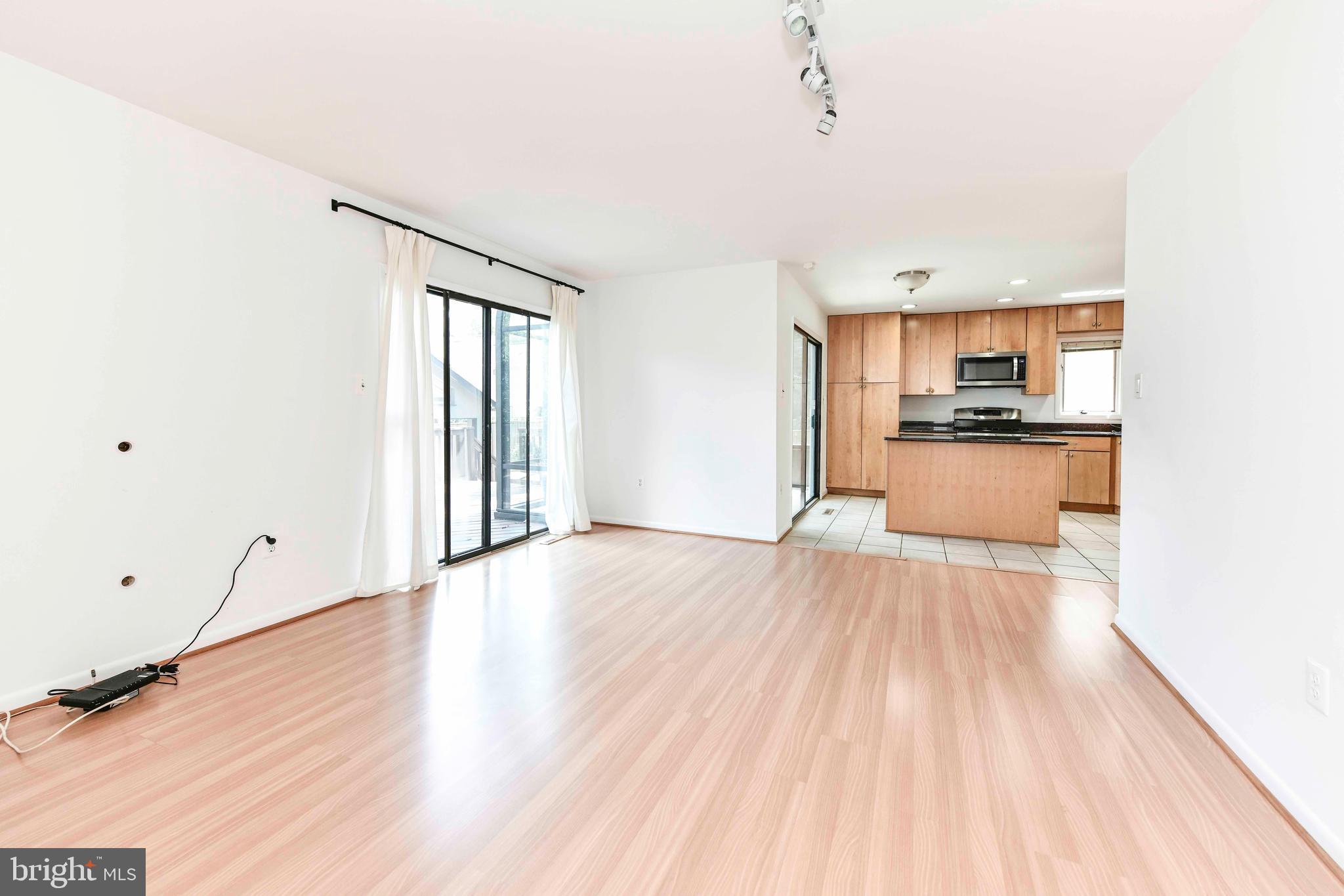 LYON PARK - Residential Lease