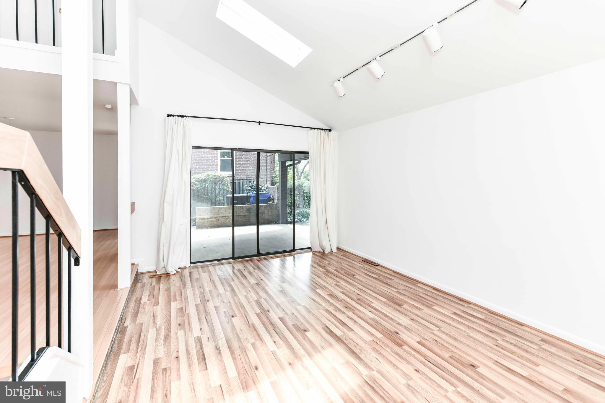 LYON PARK - Residential Lease