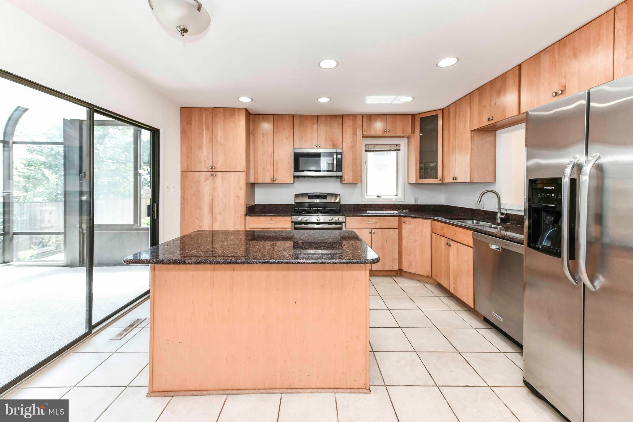 LYON PARK - Residential Lease